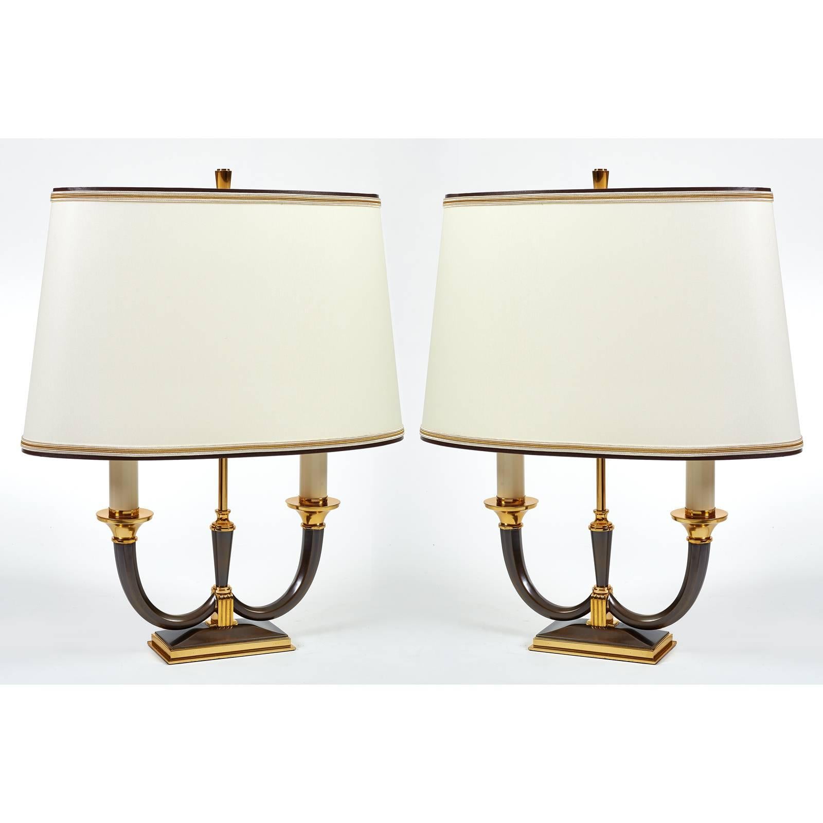 Mid-20th Century Elegant Pair of Faceted Bronze Lamps by Genet Michon