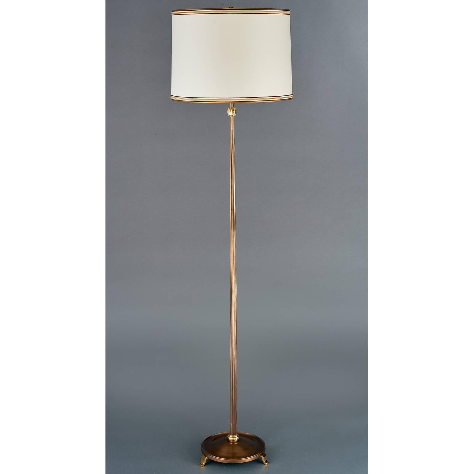 French Exquisite Bronze Floor Lamp with Fluted Tapered Shaft, France, 1950s