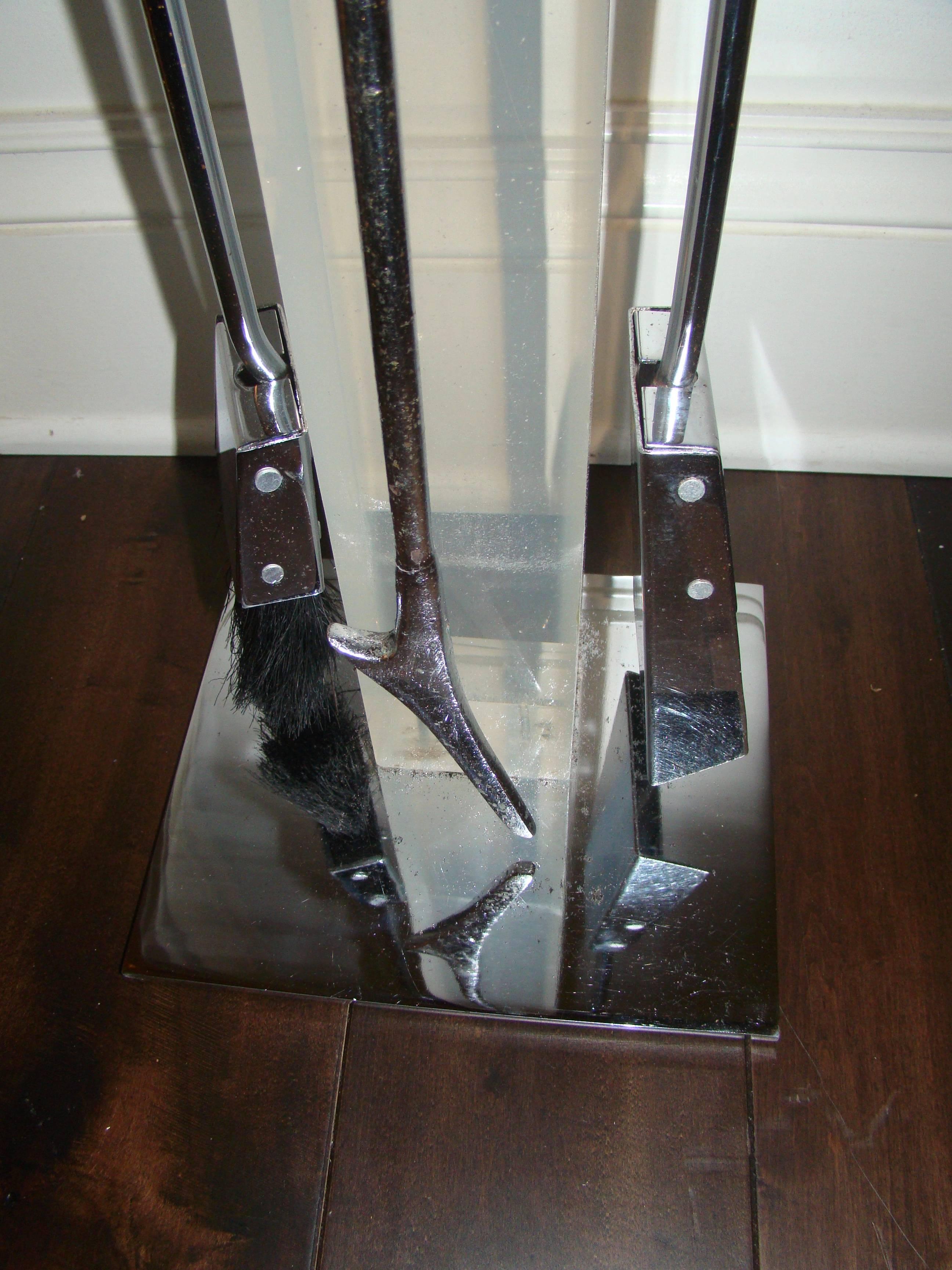Alessandro Albrizzi Lucite and Chrome Mid-Century Fire Tool Set In Good Condition In Atlanta, GA
