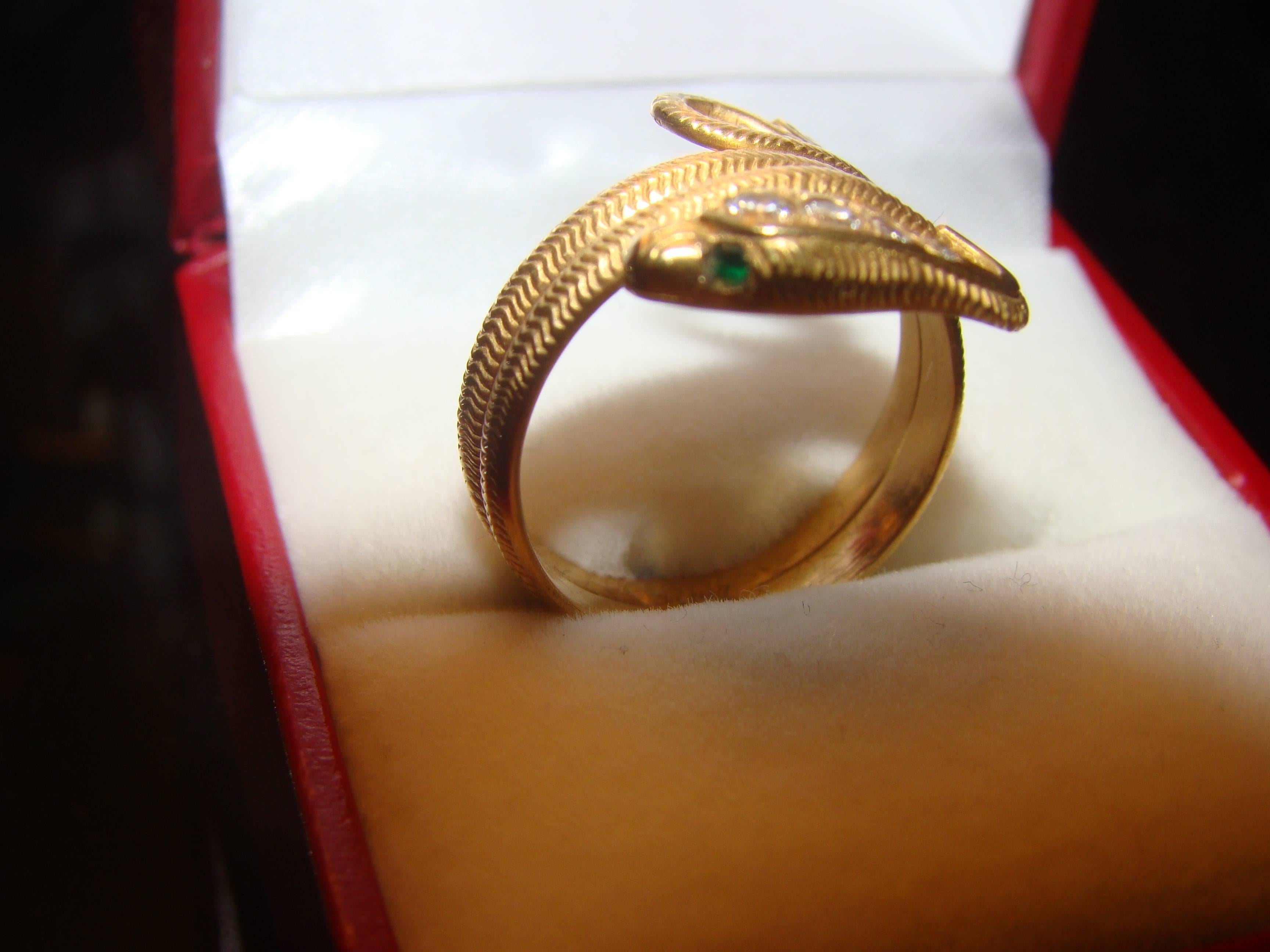 18kt Gold Antique Snake Ring with Diamonds and Emerald Eyes 3