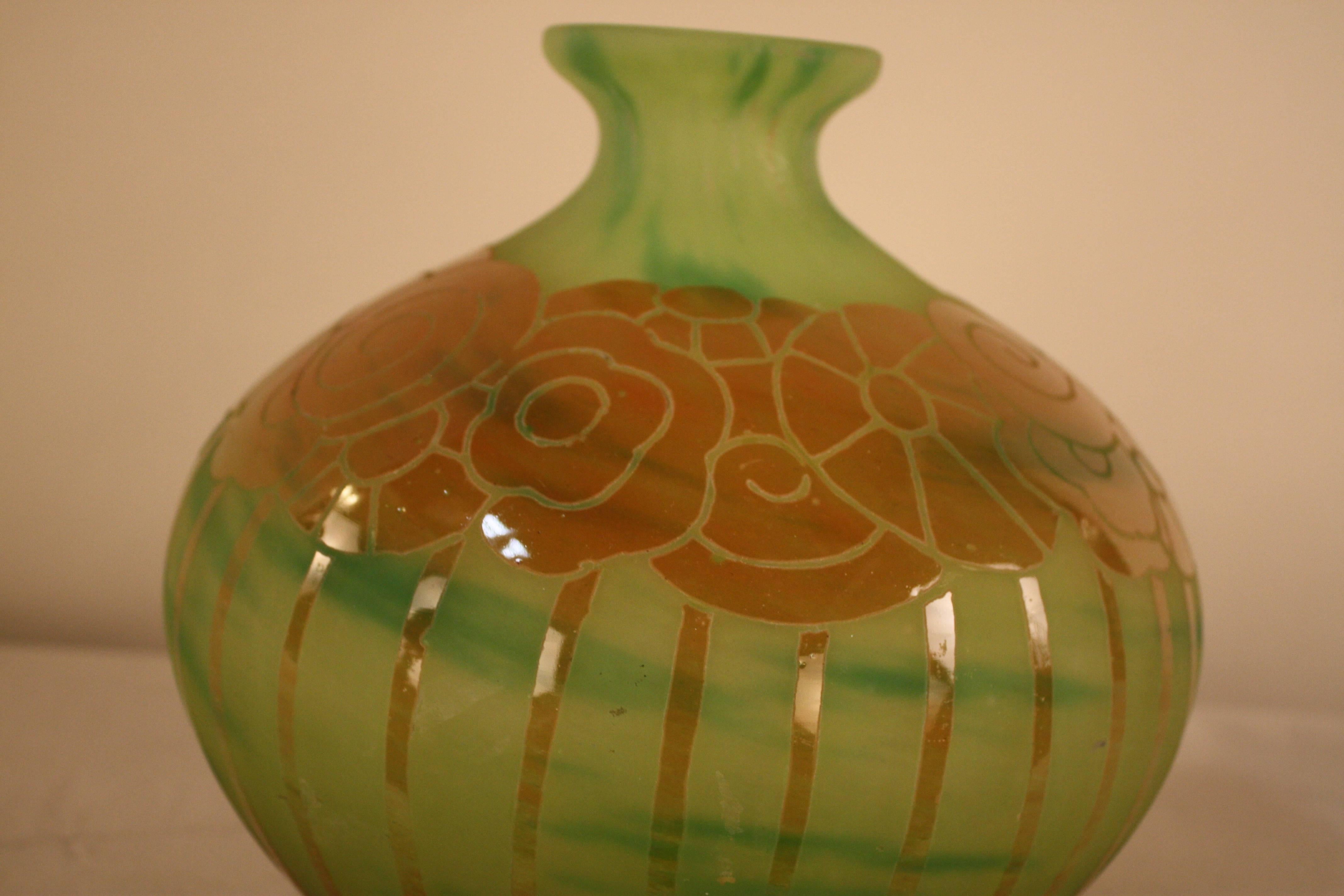 French Art Deco Acid-Etched Cameo Glass Vase by Le Verre Français 1
