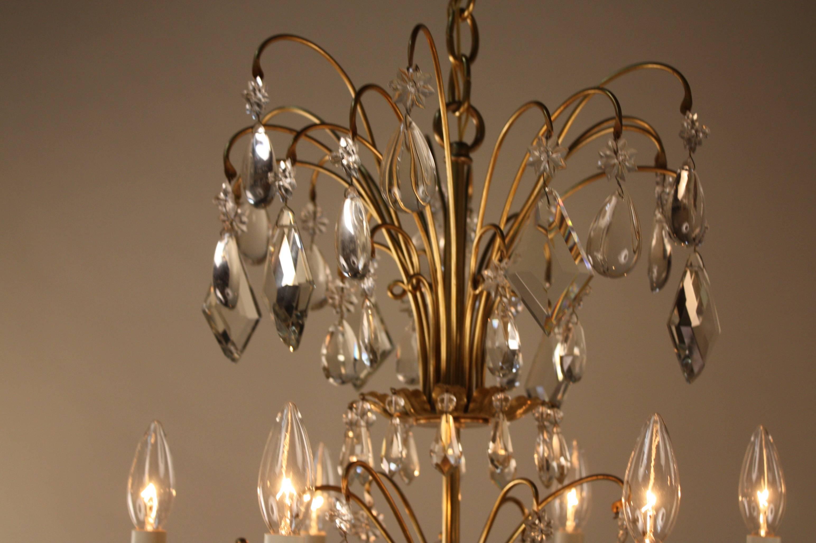 French Crystal and Bronze Chandelier by Maison Baguès In Good Condition In Fairfax, VA