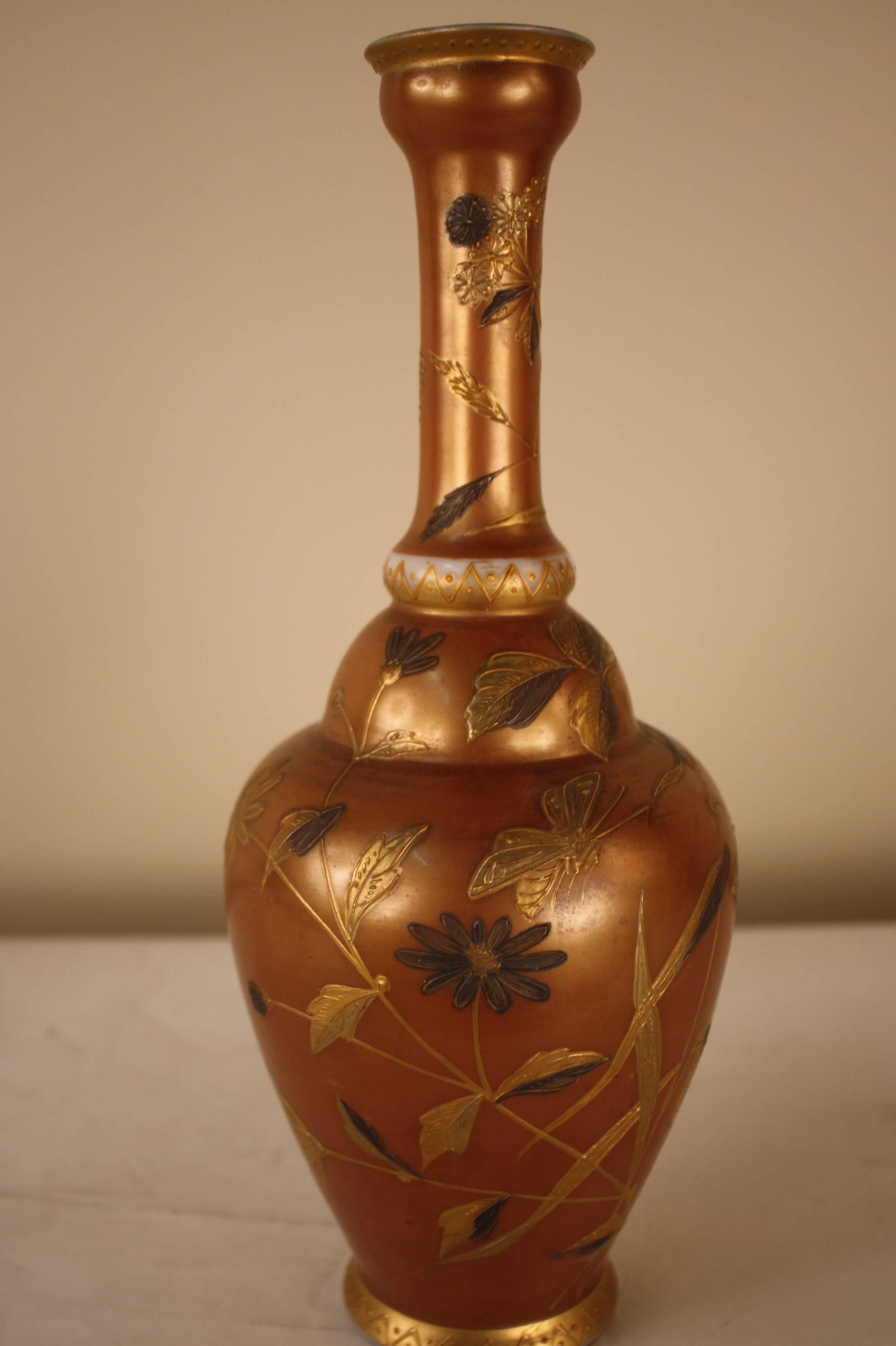 Early 20th Century Chinoiserie Hand-Painted Opaline Glass Vase In Good Condition In Fairfax, VA