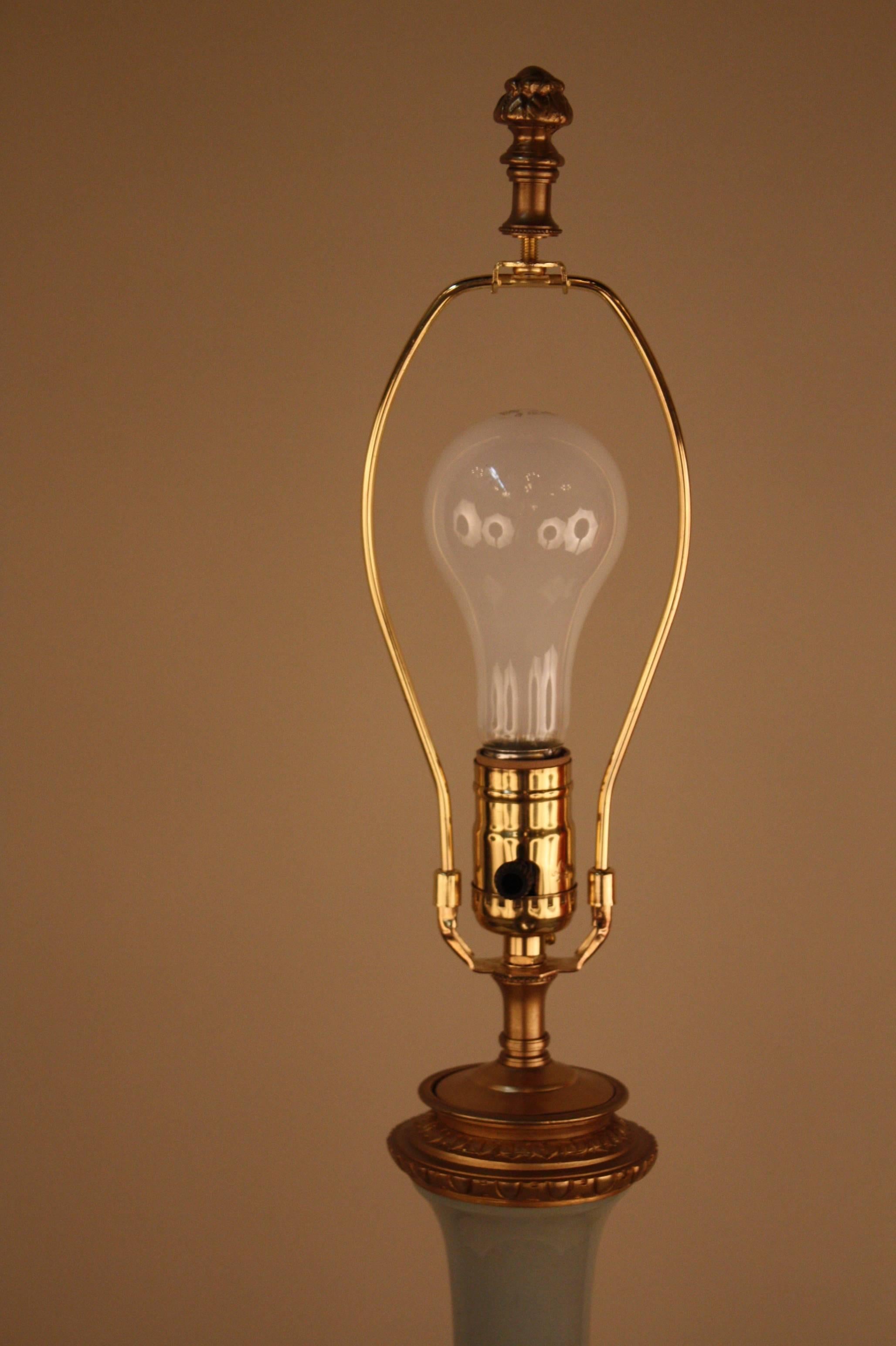 French 19th Century Porcelain and Bronze Electrified Oil Lamp by Gagneau & Co 2