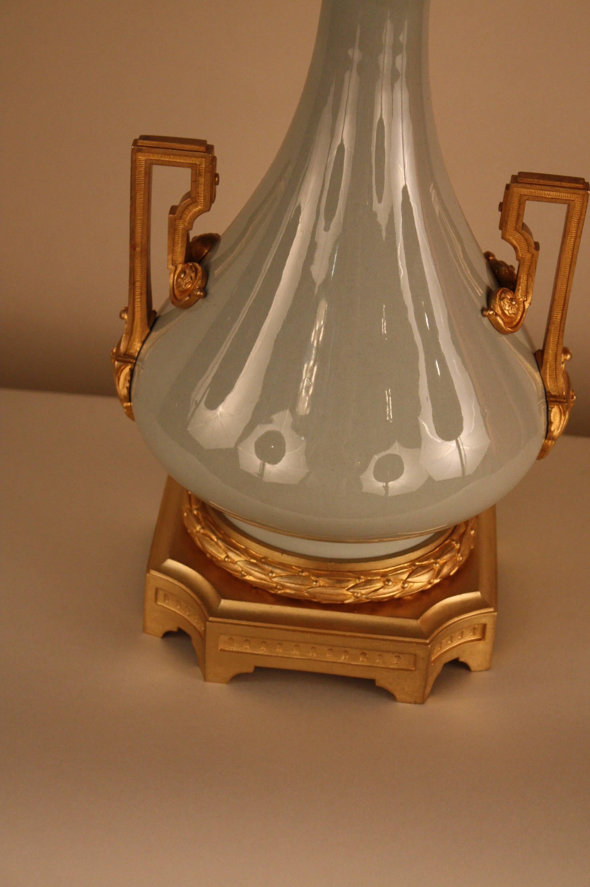 French 19th Century Porcelain and Bronze Electrified Oil Lamp by Gagneau & Co 3
