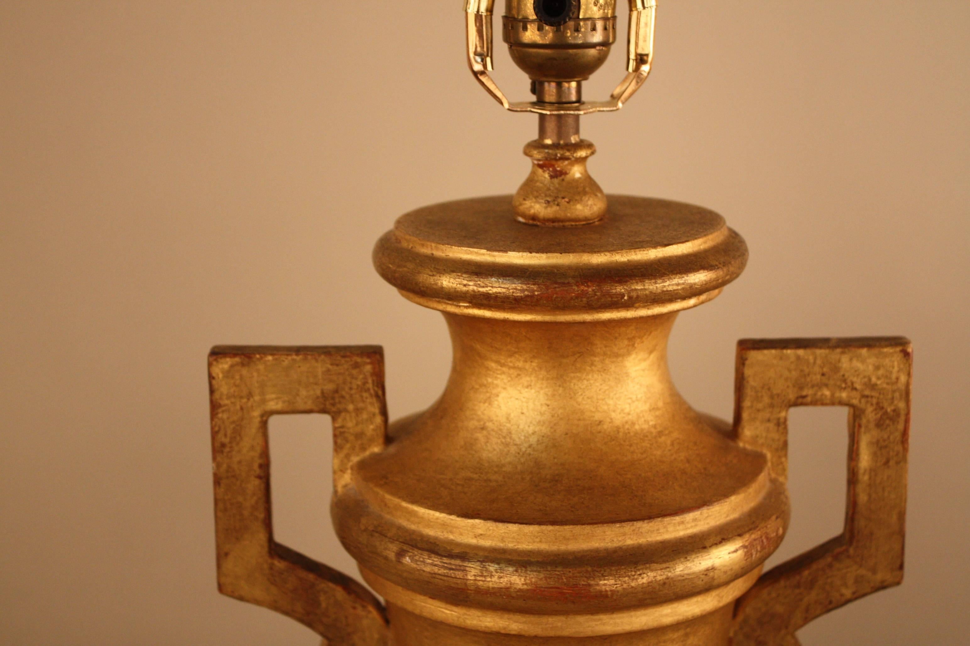 Elegant Neoclassical Giltwood Table Lamp 2