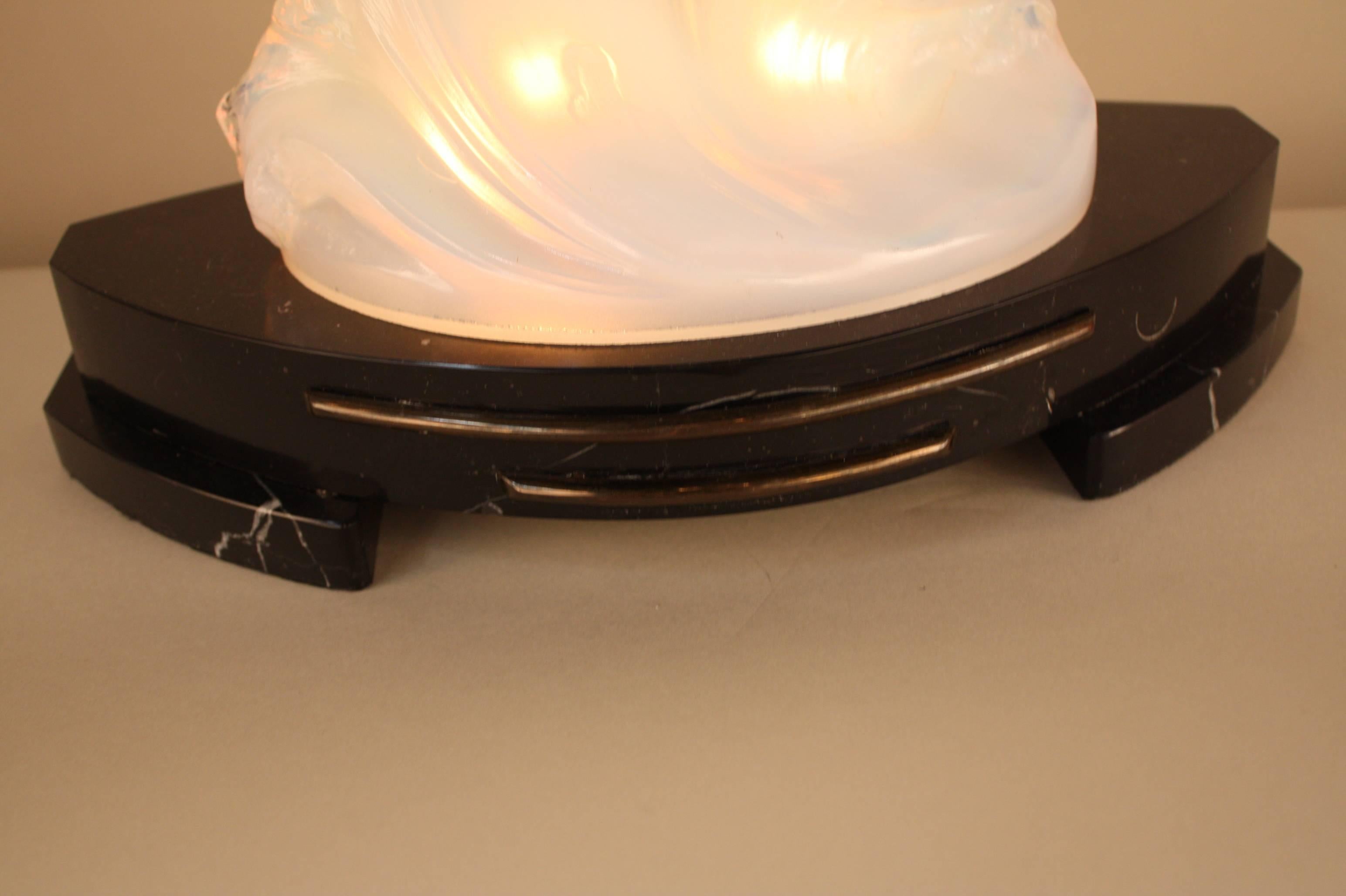 Art Deco Opaline Glass Table Lamp with Flying Bird in Motion by Ezan In Good Condition In Fairfax, VA