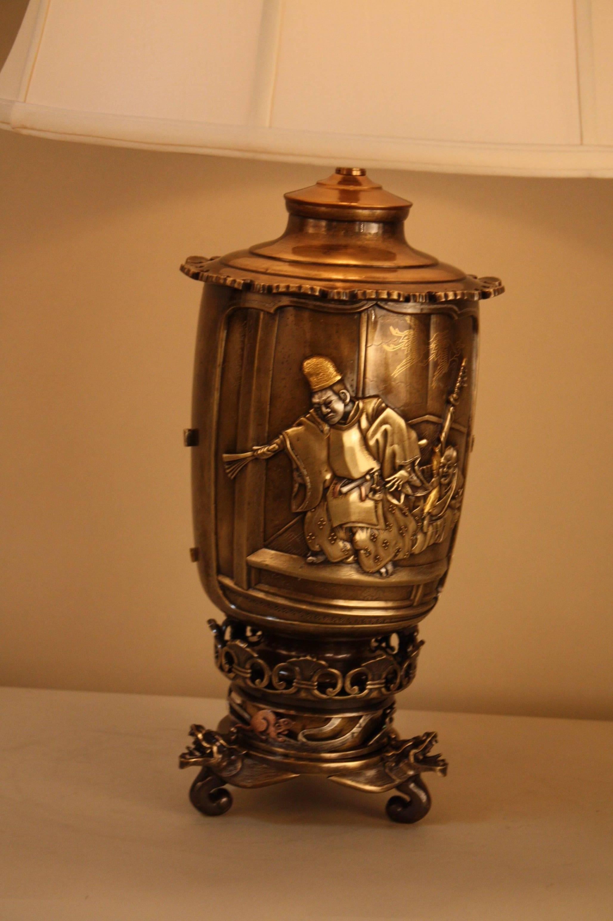 Japanese Meiji Period Bronze Table Lamp In Good Condition In Fairfax, VA