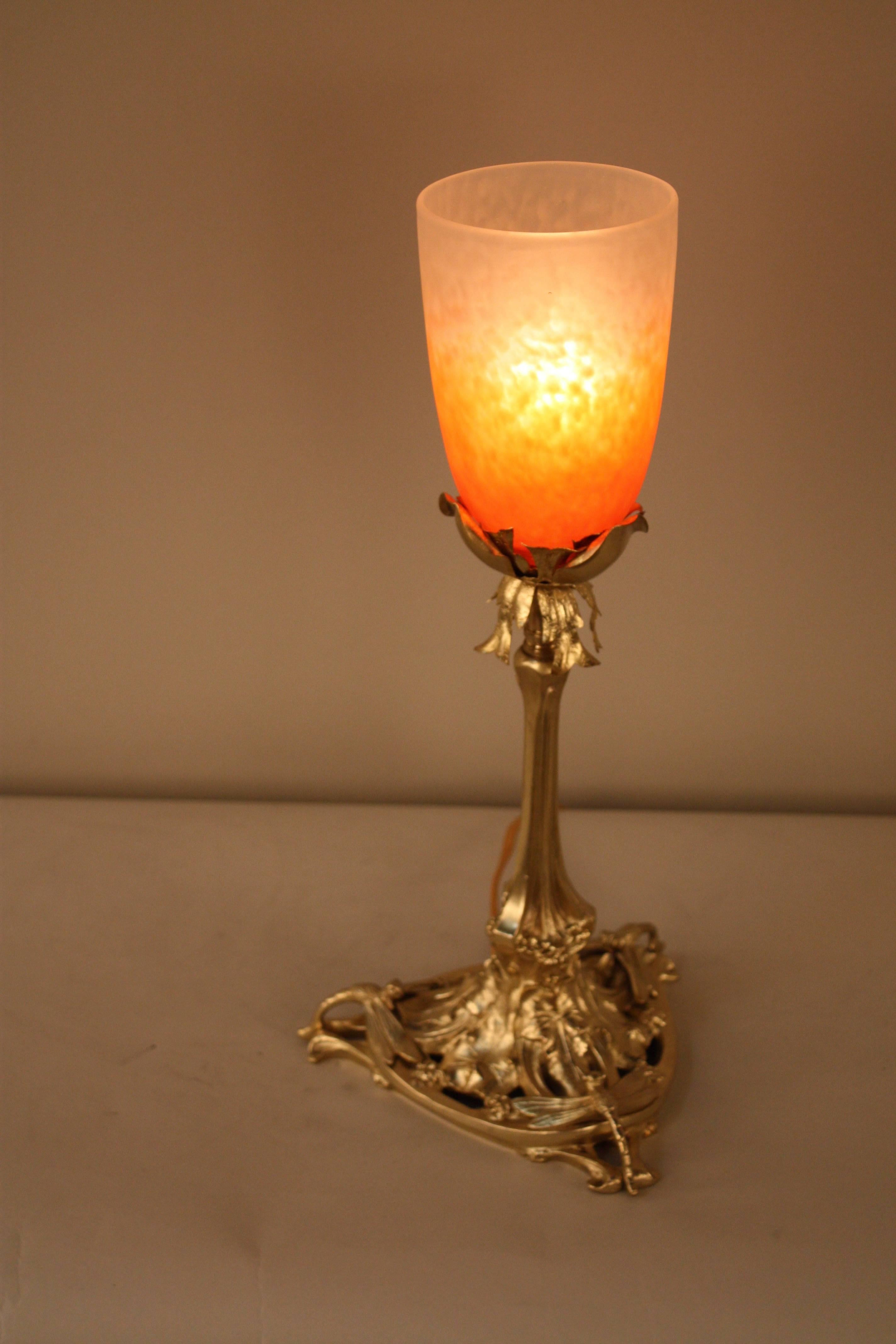 French Art Nouveau Bronze and Art Glass Table Lamp 4