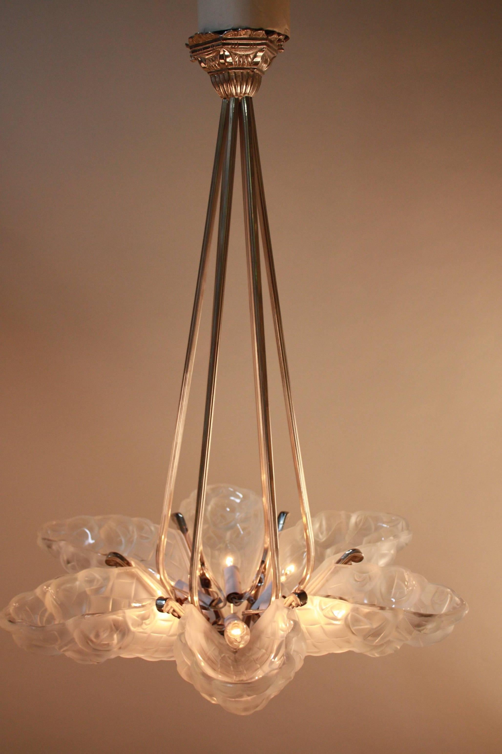Glass French Art Deco Chandelier, 1930s by Degue