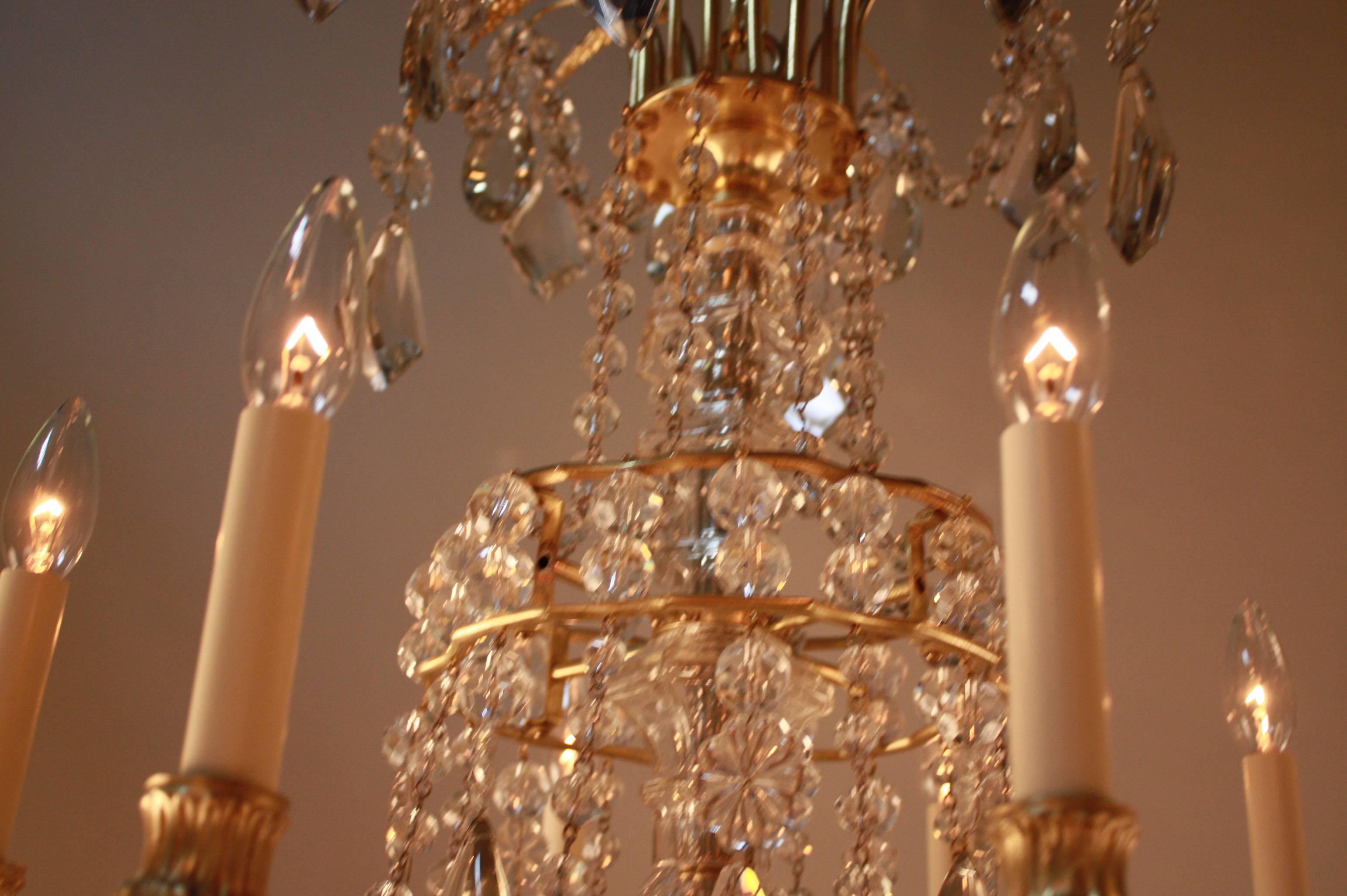 Elegant Crystal and Bronze Chandelier by Maison Baguès 1