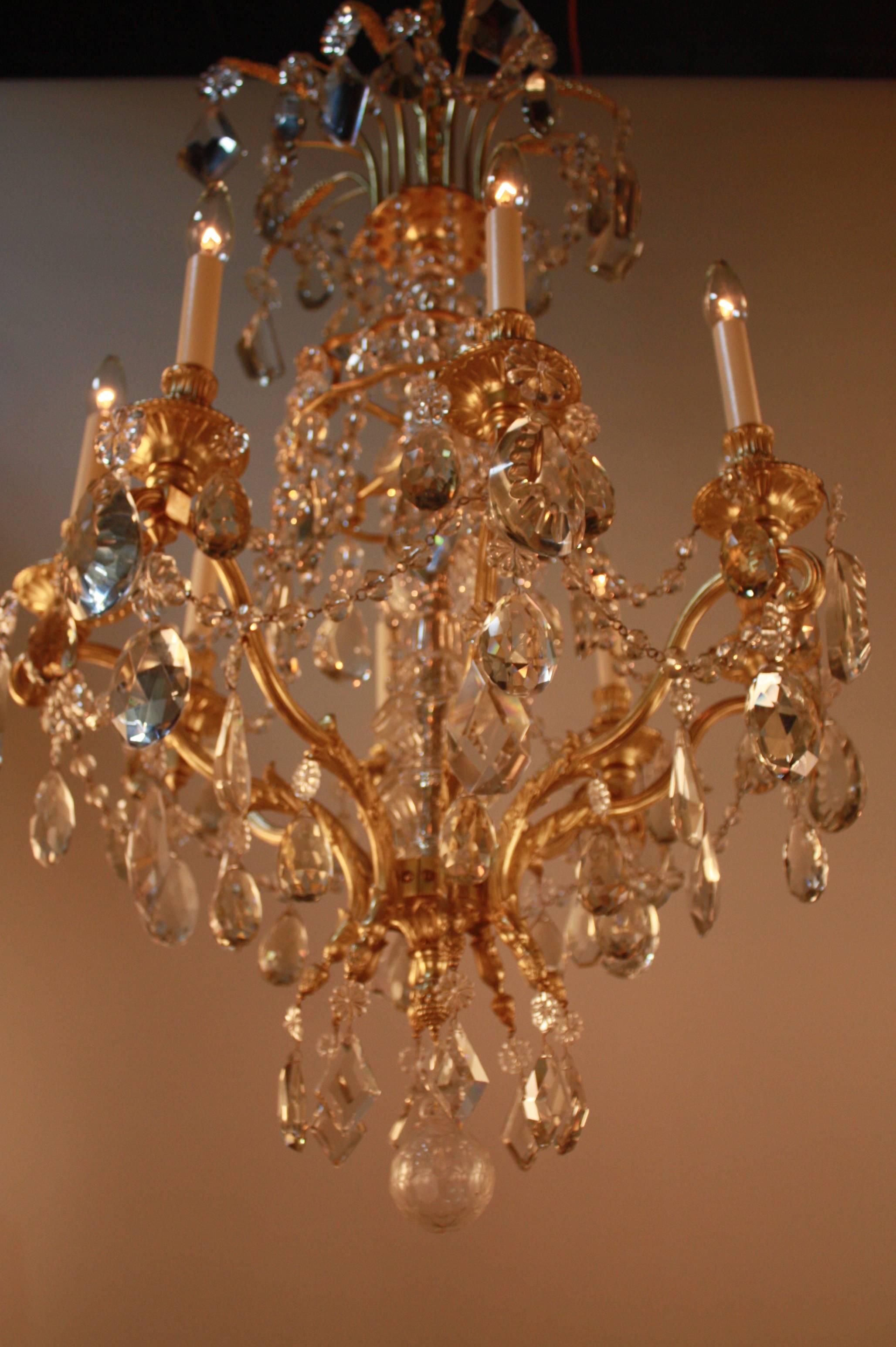 Elegant Crystal and Bronze Chandelier by Maison Baguès 5