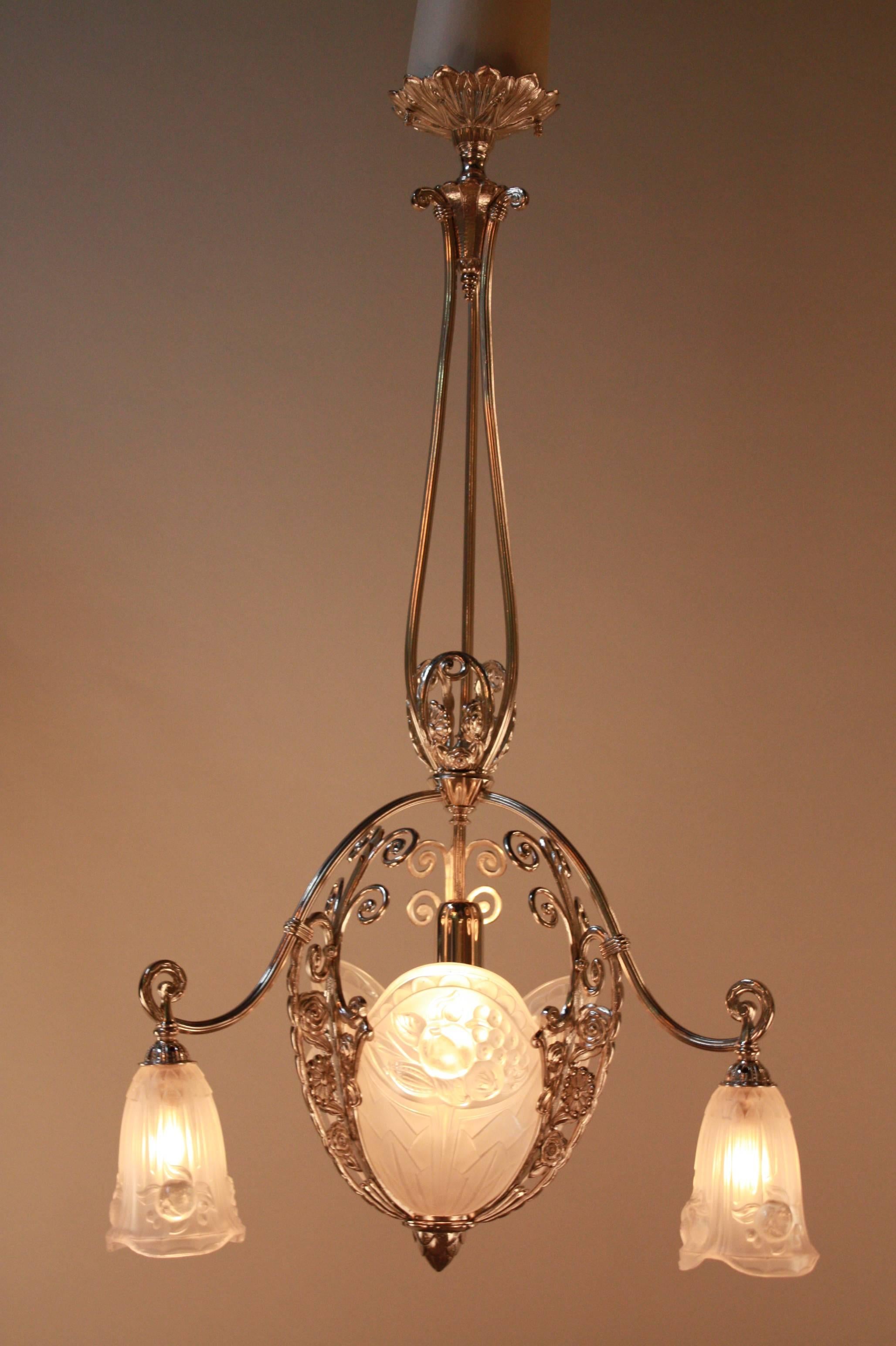 French Art Deco Chandelier by Gilles 3