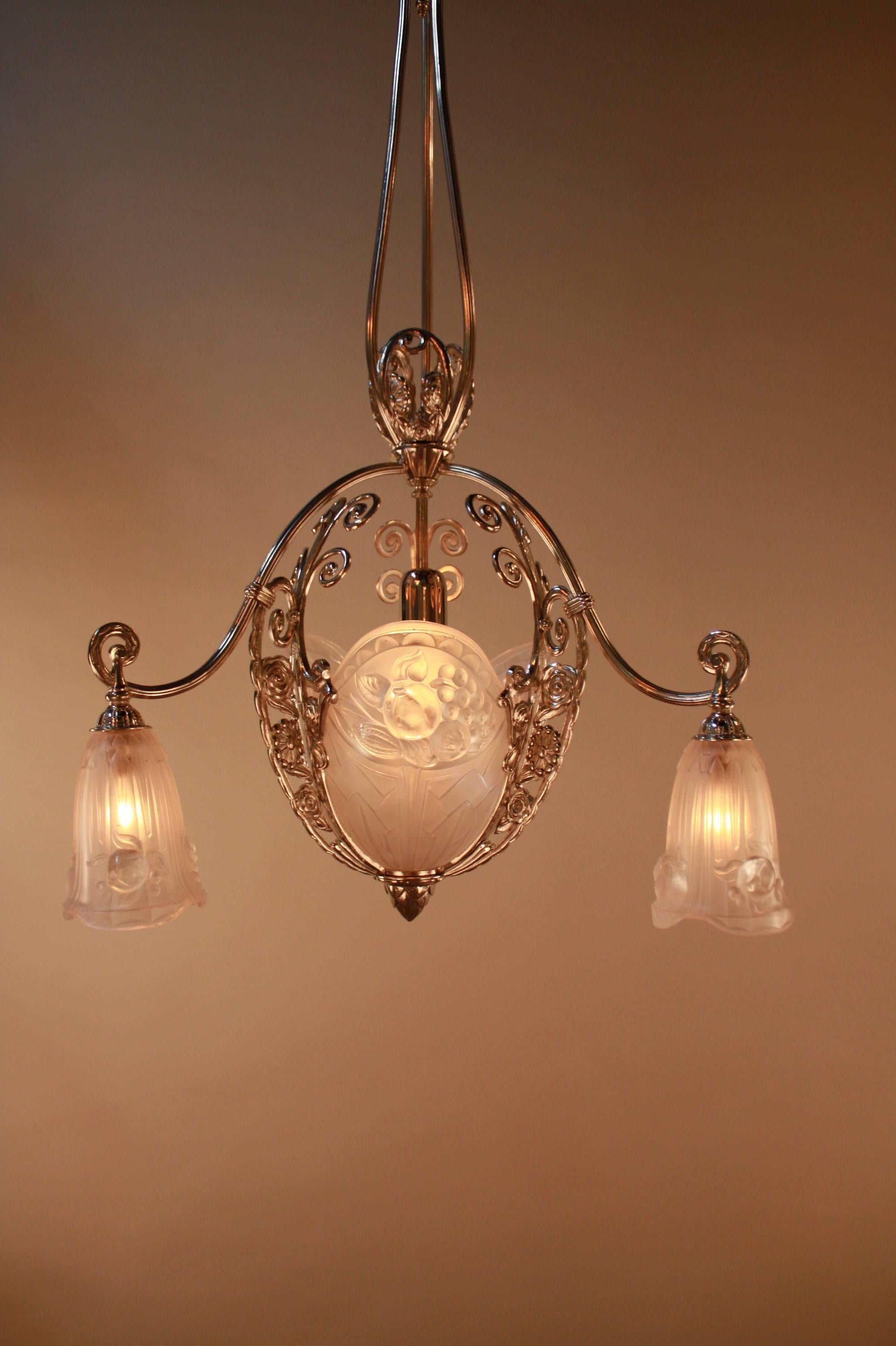 French Art Deco Chandelier by Gilles 4