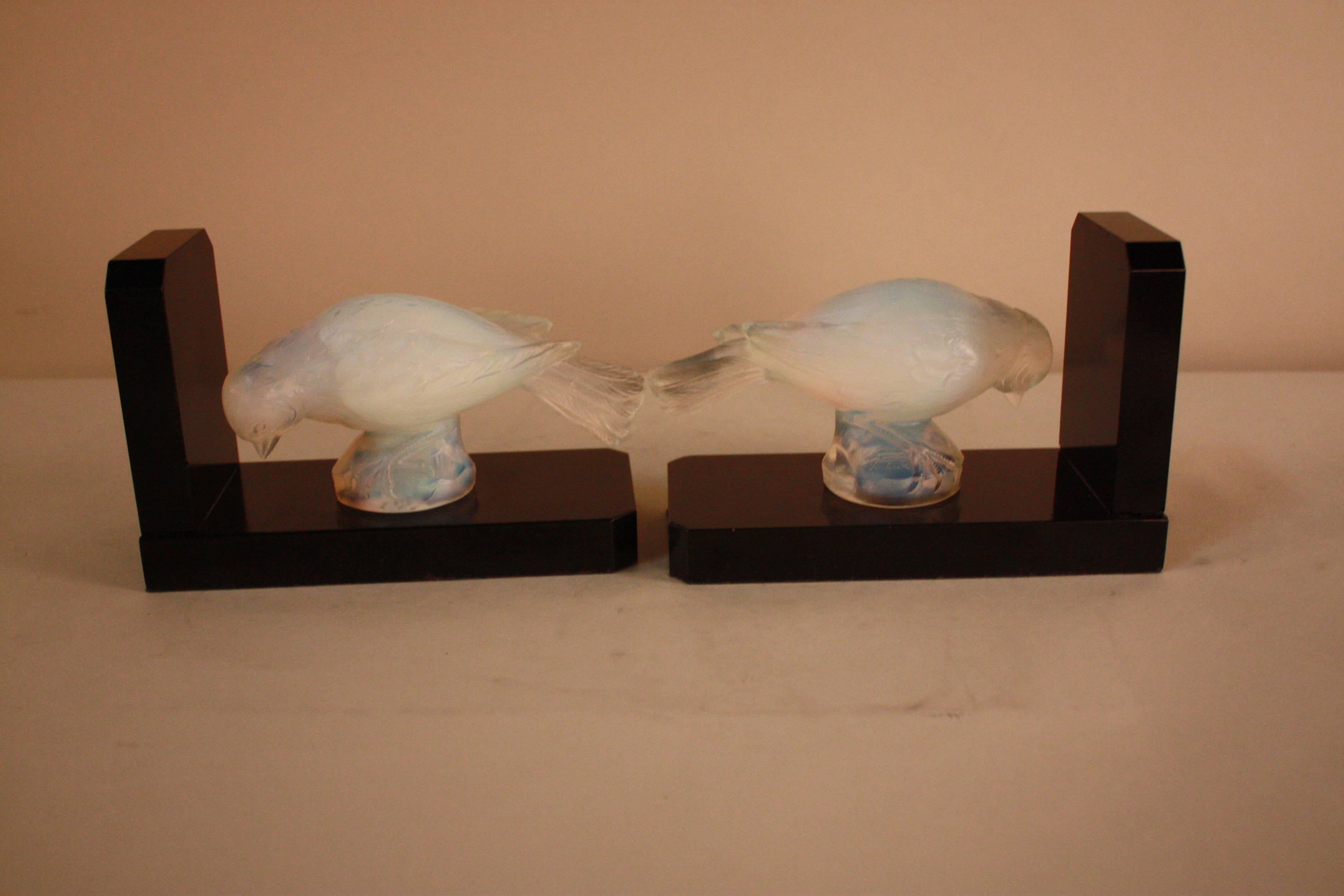 A fabulous pair of opaline glass bird with marble base bookends by Verlux.
Width measurement is for two as main picture.