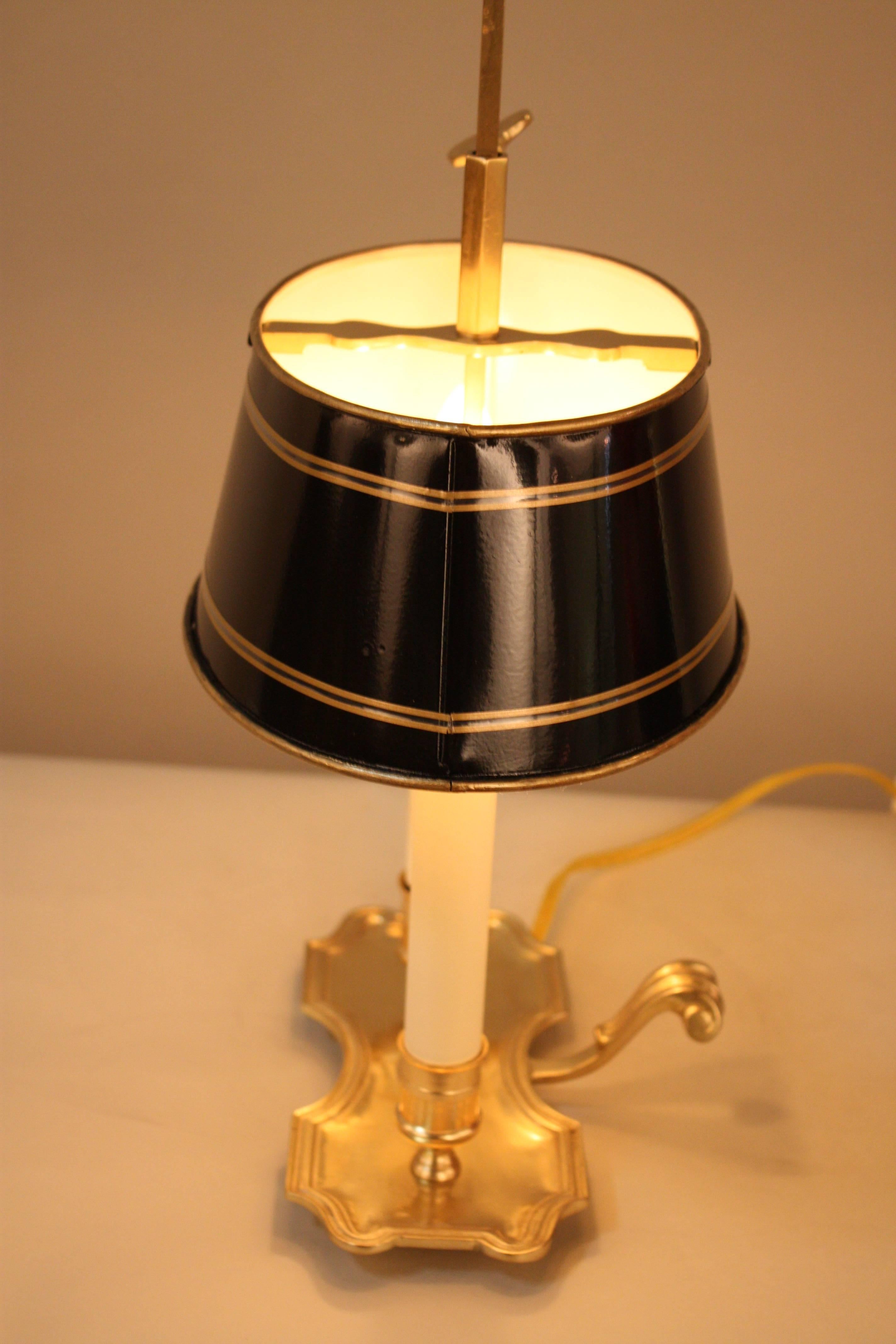 Early 20th Century French Bouillotte Desk Lamp with Tole Shade