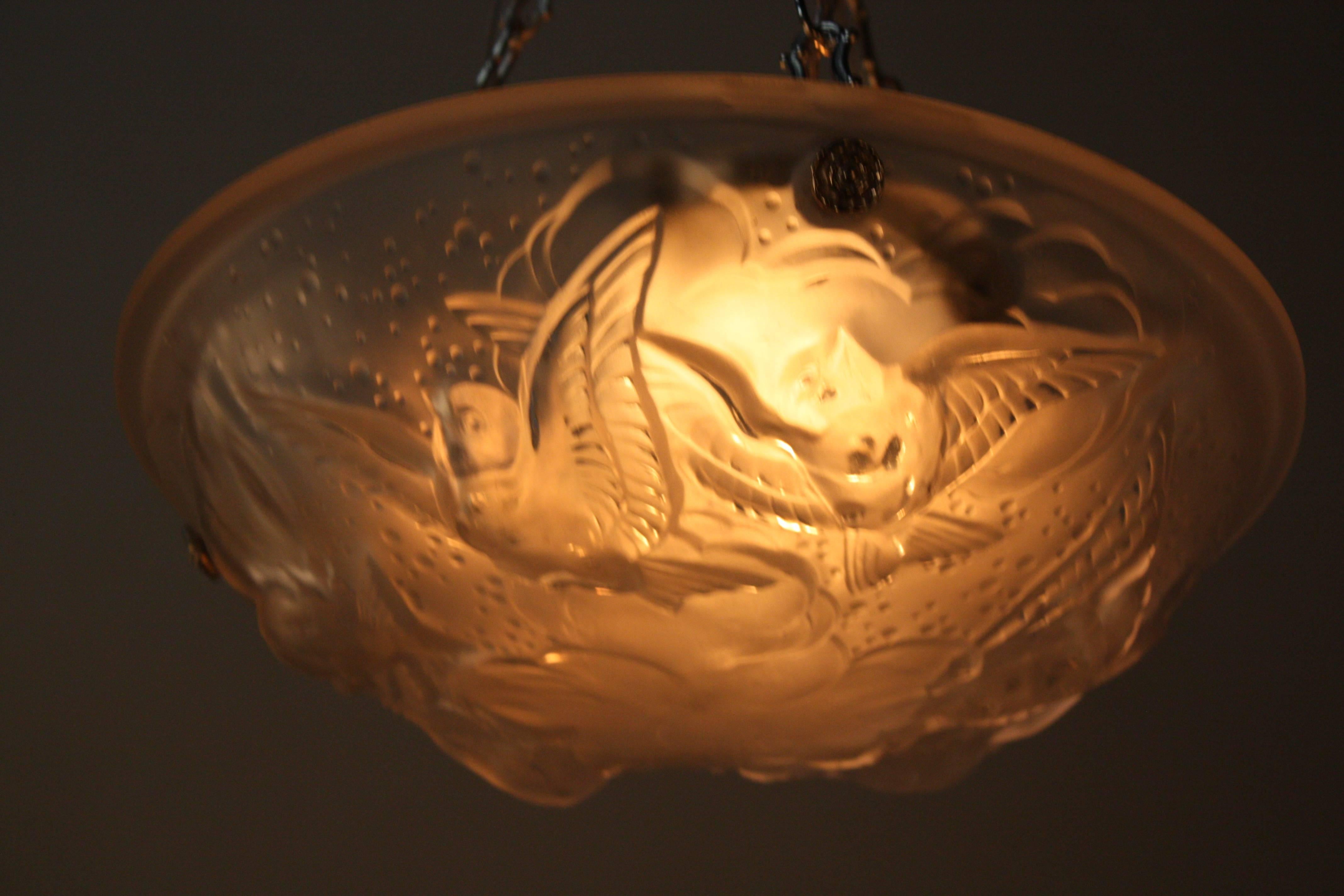 French Art Deco Flying Bird Pendant Chandelier by Muller Freres In Good Condition In Fairfax, VA