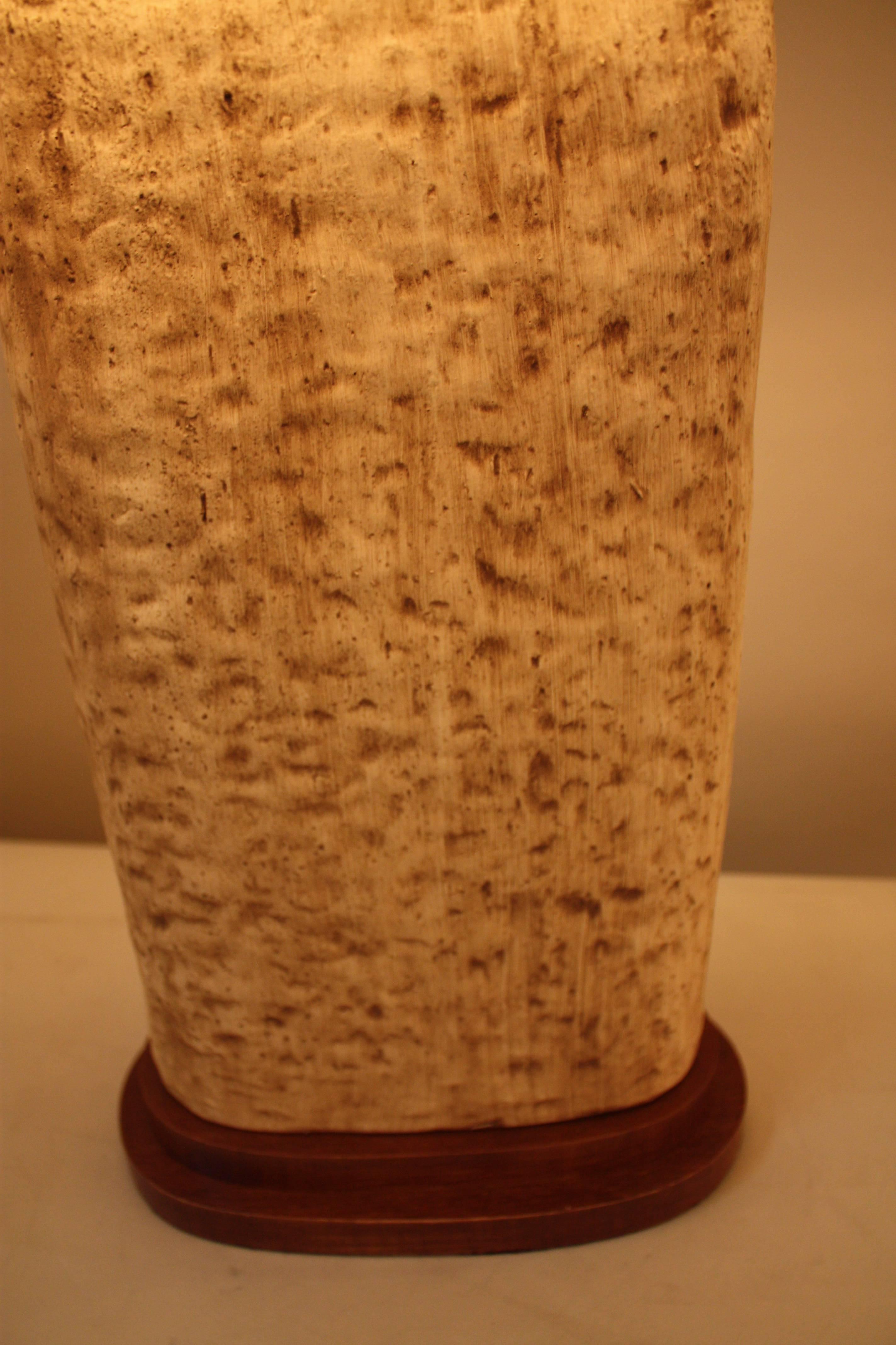 Mid-Century Italian Pottery Table Lamp In Good Condition In Fairfax, VA