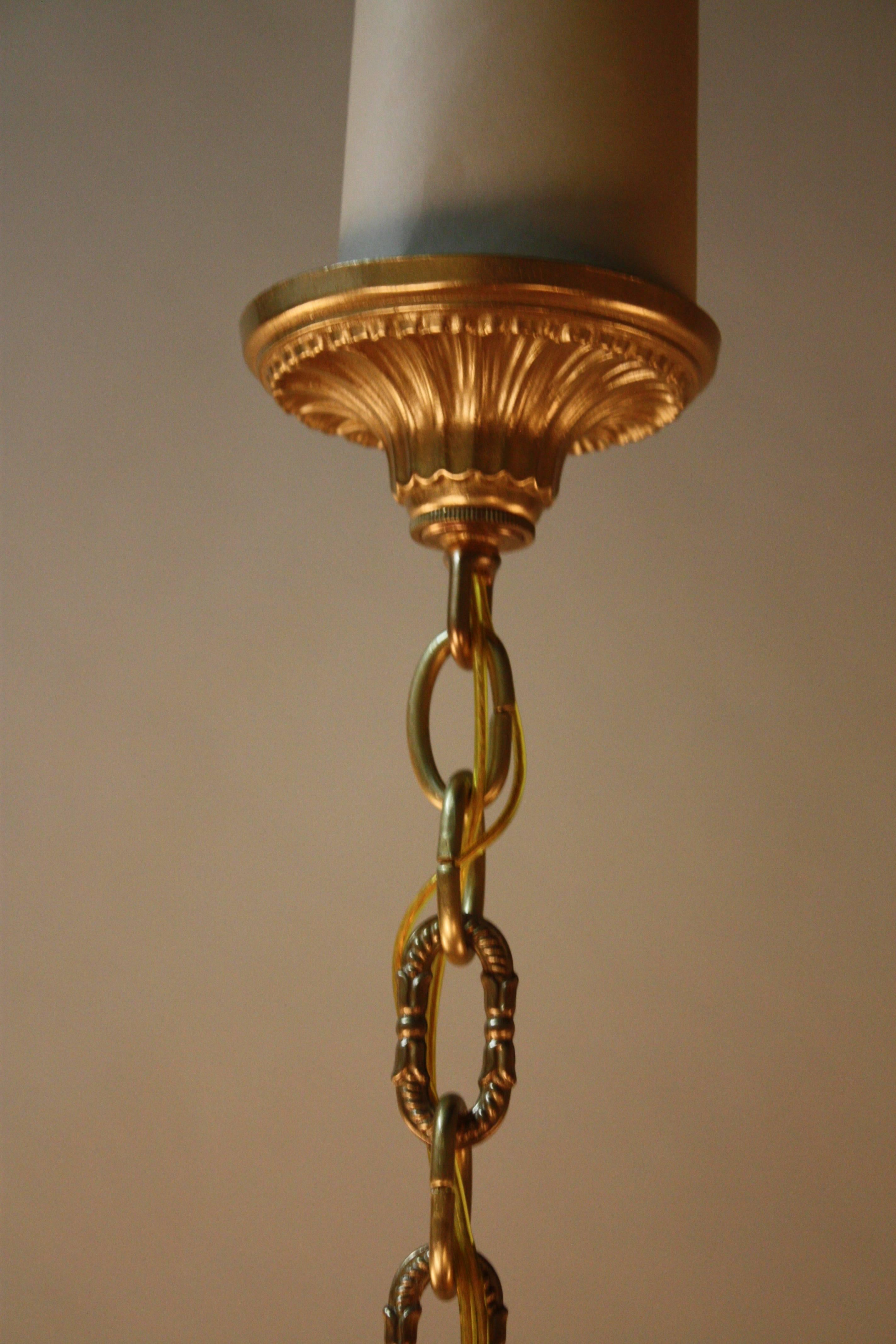 Elegant French Crystal and Bronze Chandelier 5