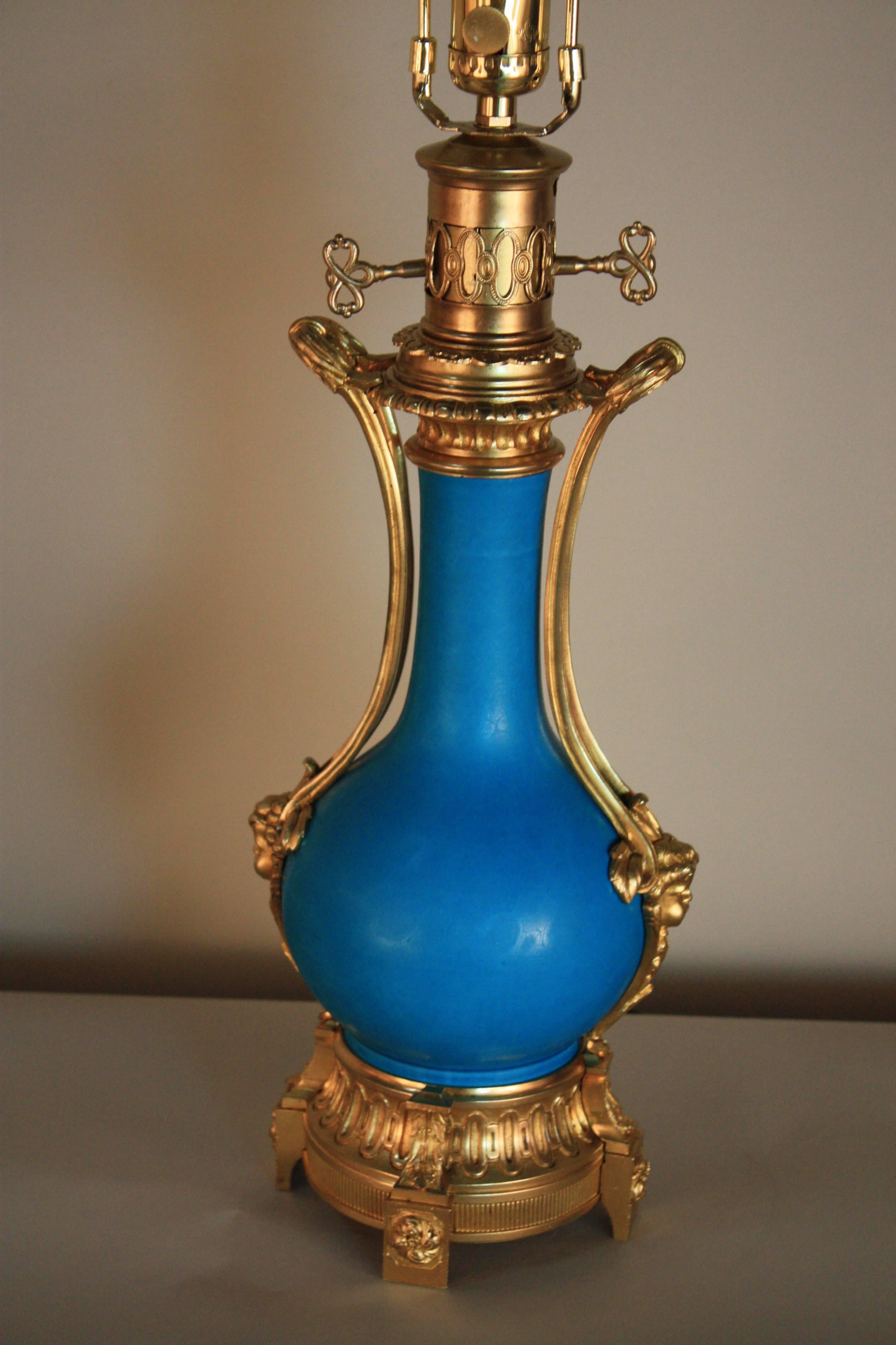 19th Century French Porcelain and Bronze Table Lamp 2
