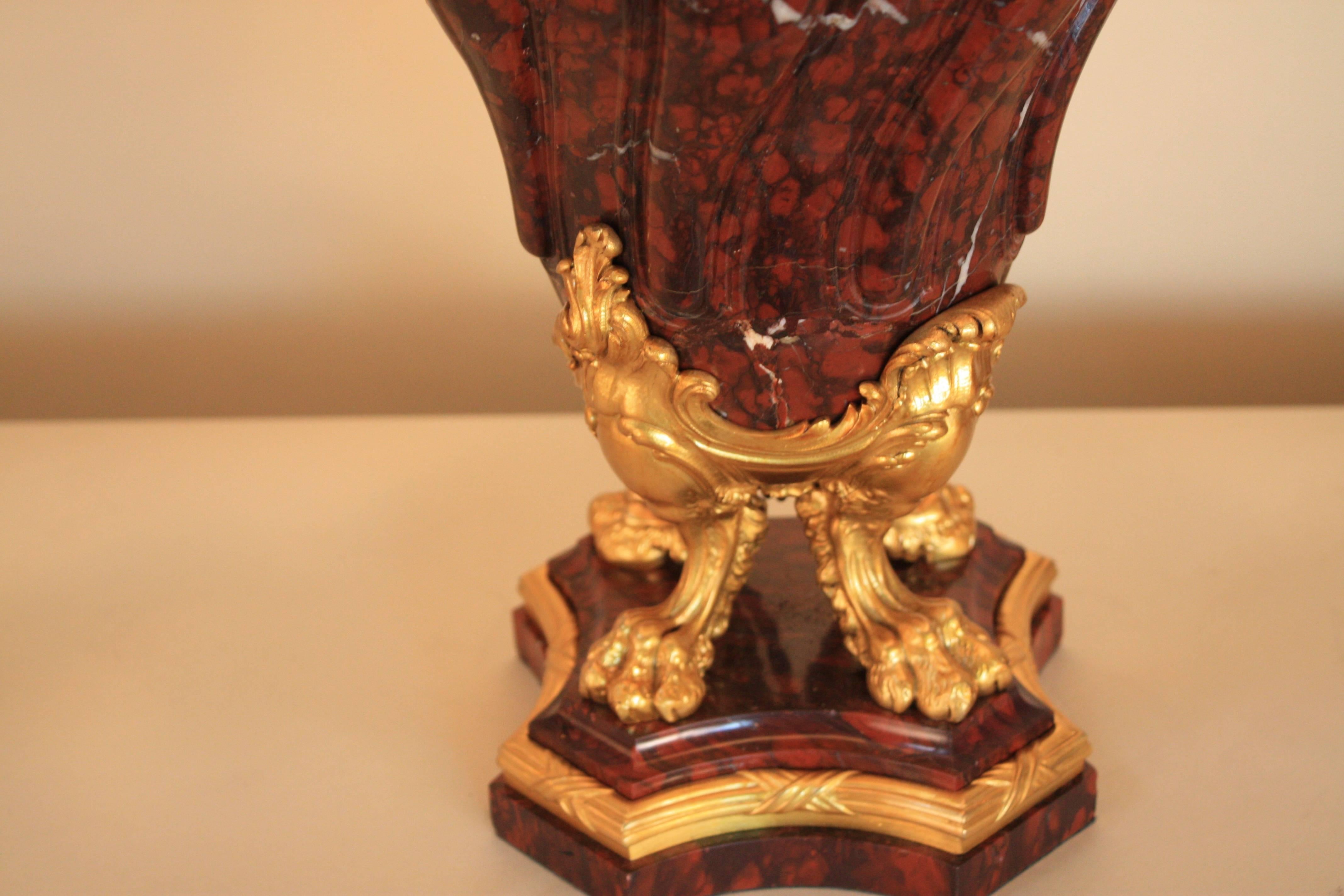 19th Century Pair of French Rouge Marble and Gilt Bronze Urn Table Lamps