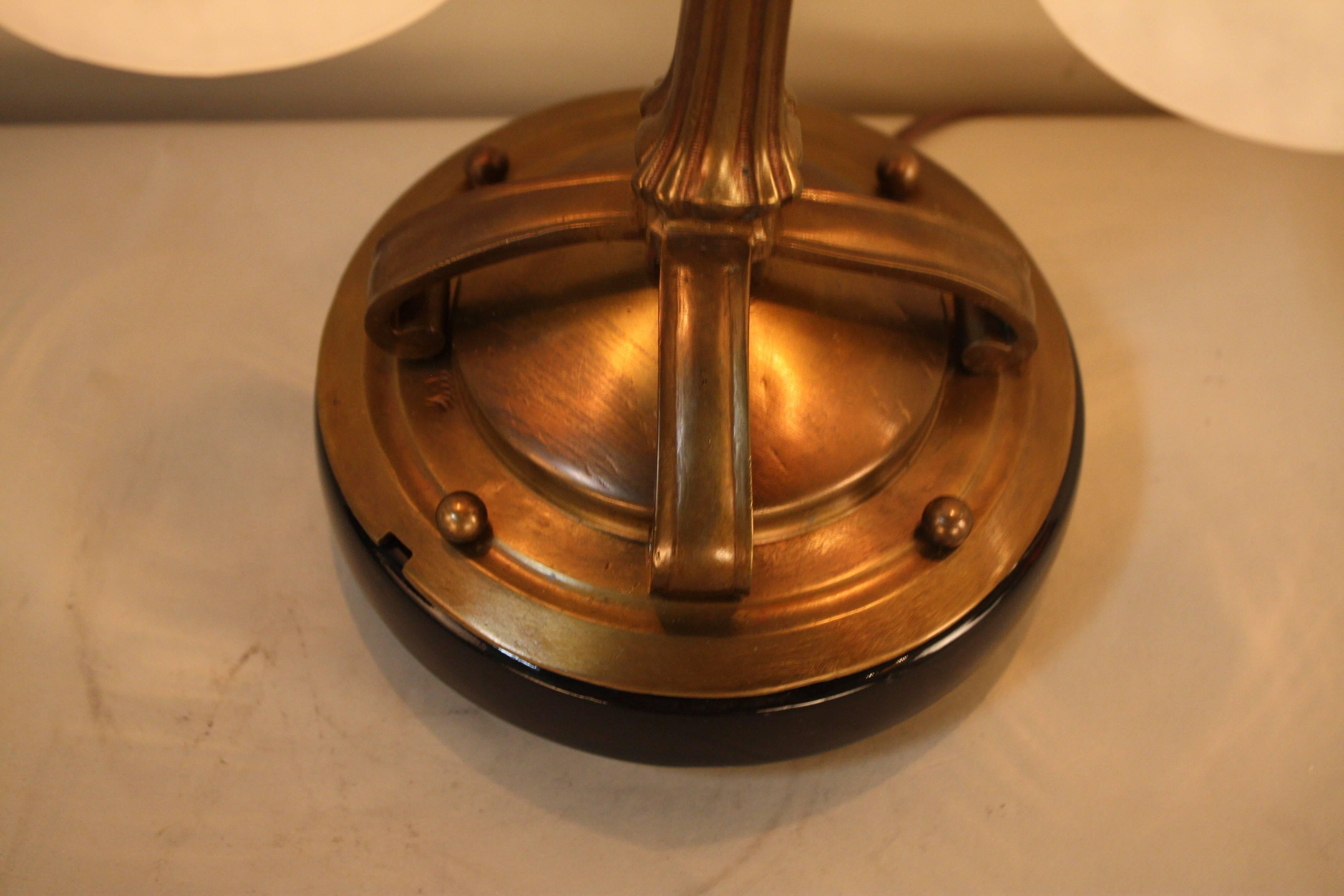 Bronze French Art Nouveau Table Lamp by Daum Nancy