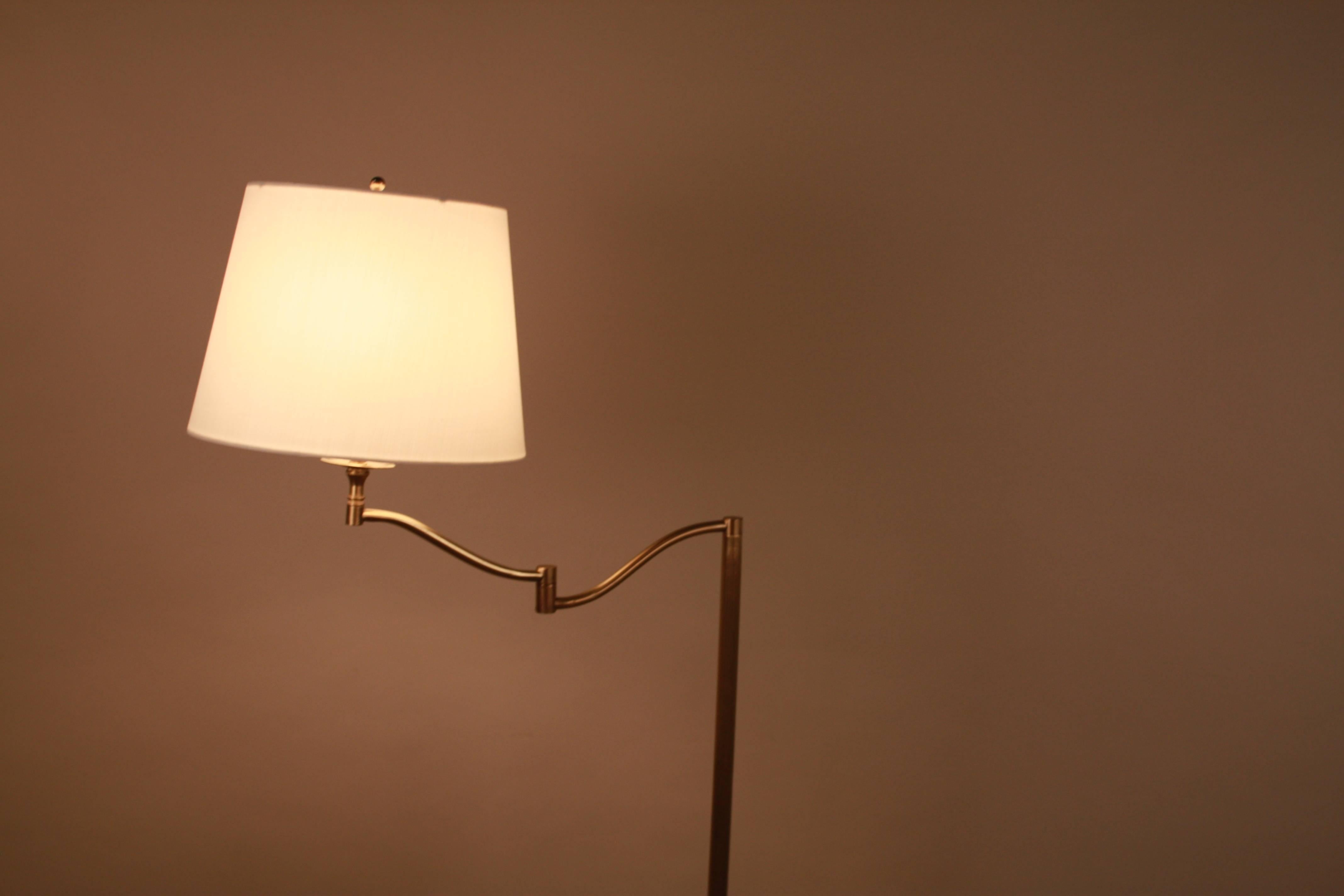 Simple but elegant French bronze swing arm floor lamp
Fitted with hardback silk lampshades.
  