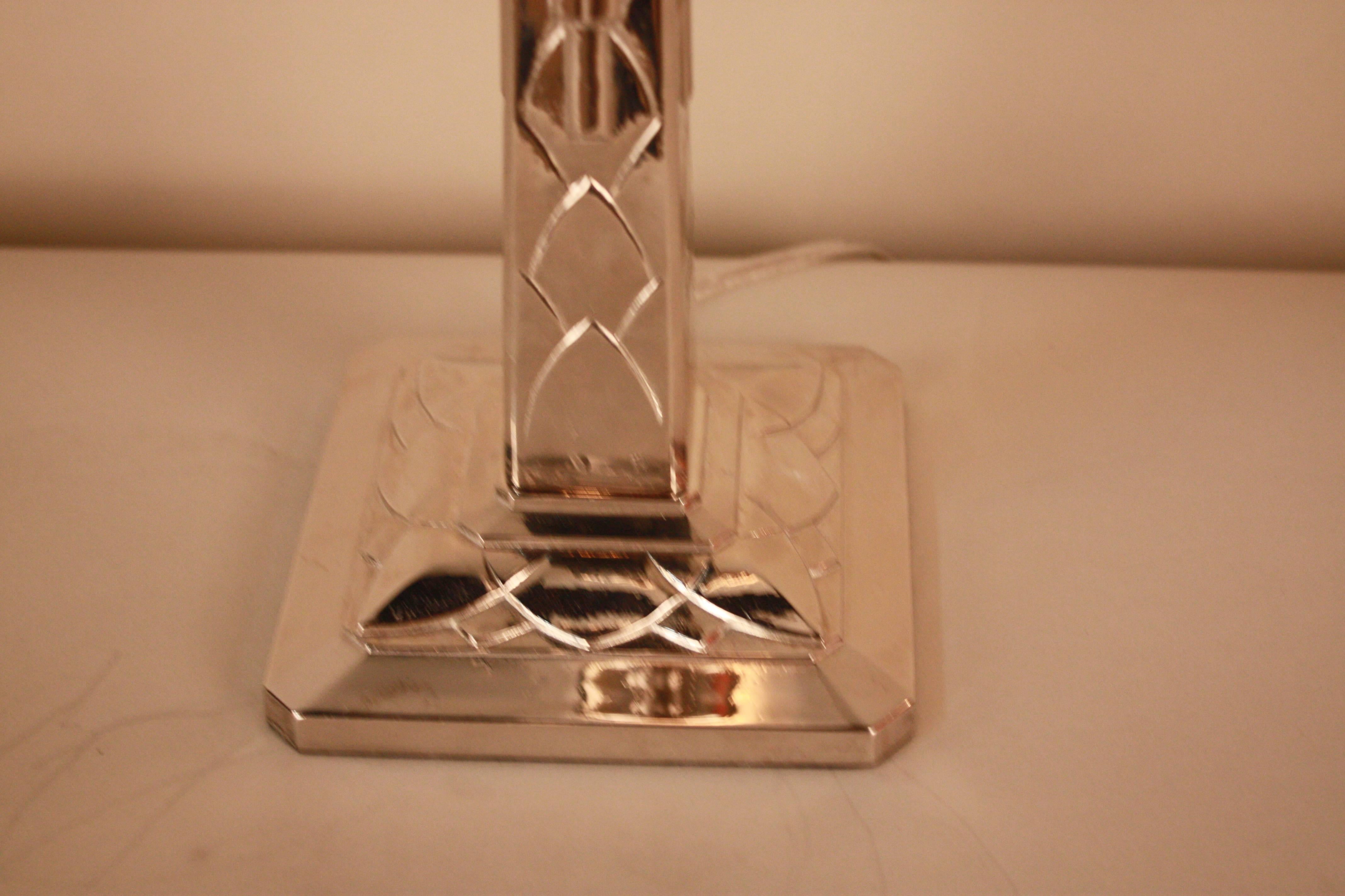 Mid-20th Century French Art Deco Nickel and Glass Table Lamp