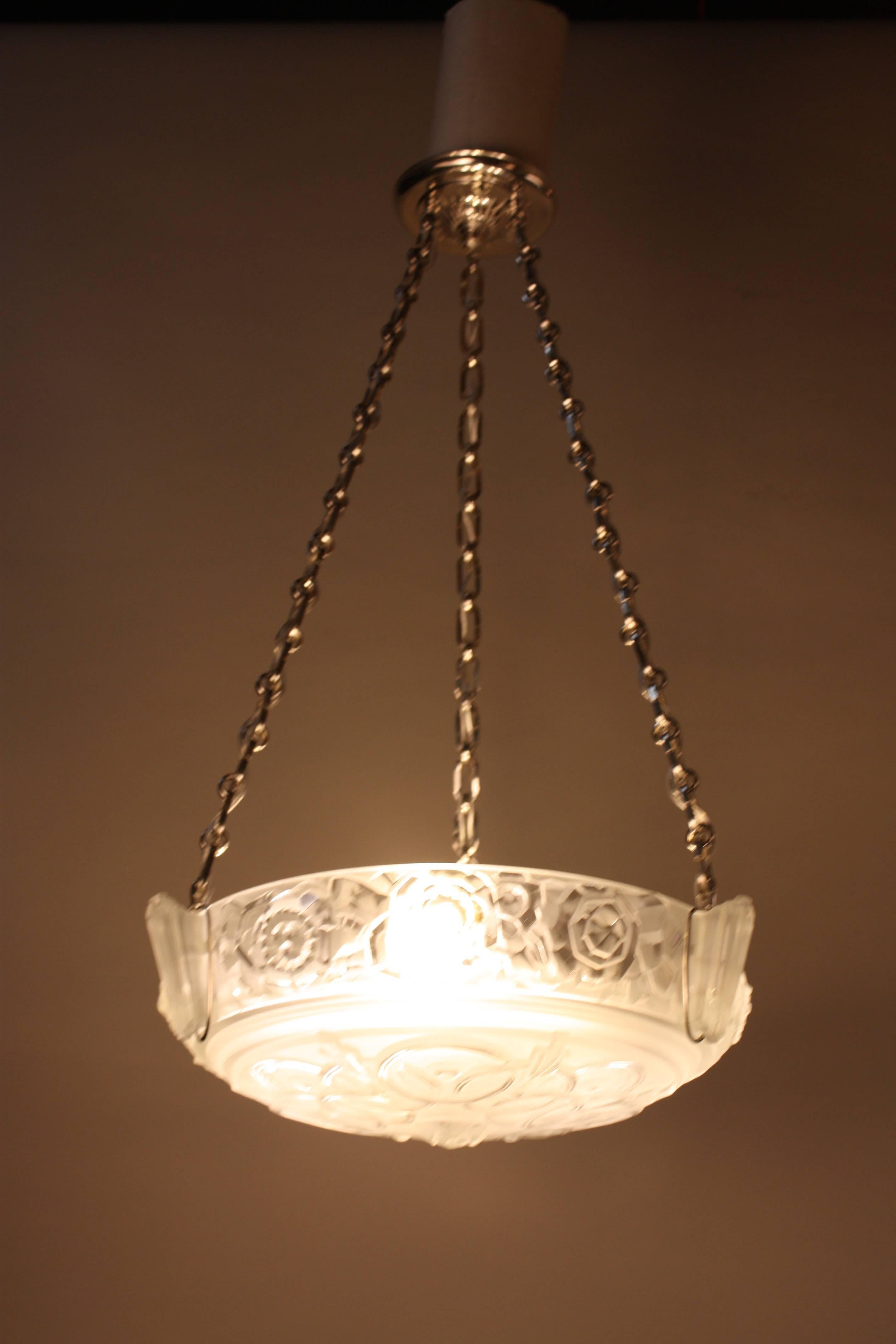 Early 20th Century French Art Deco Chandelier by Sabino