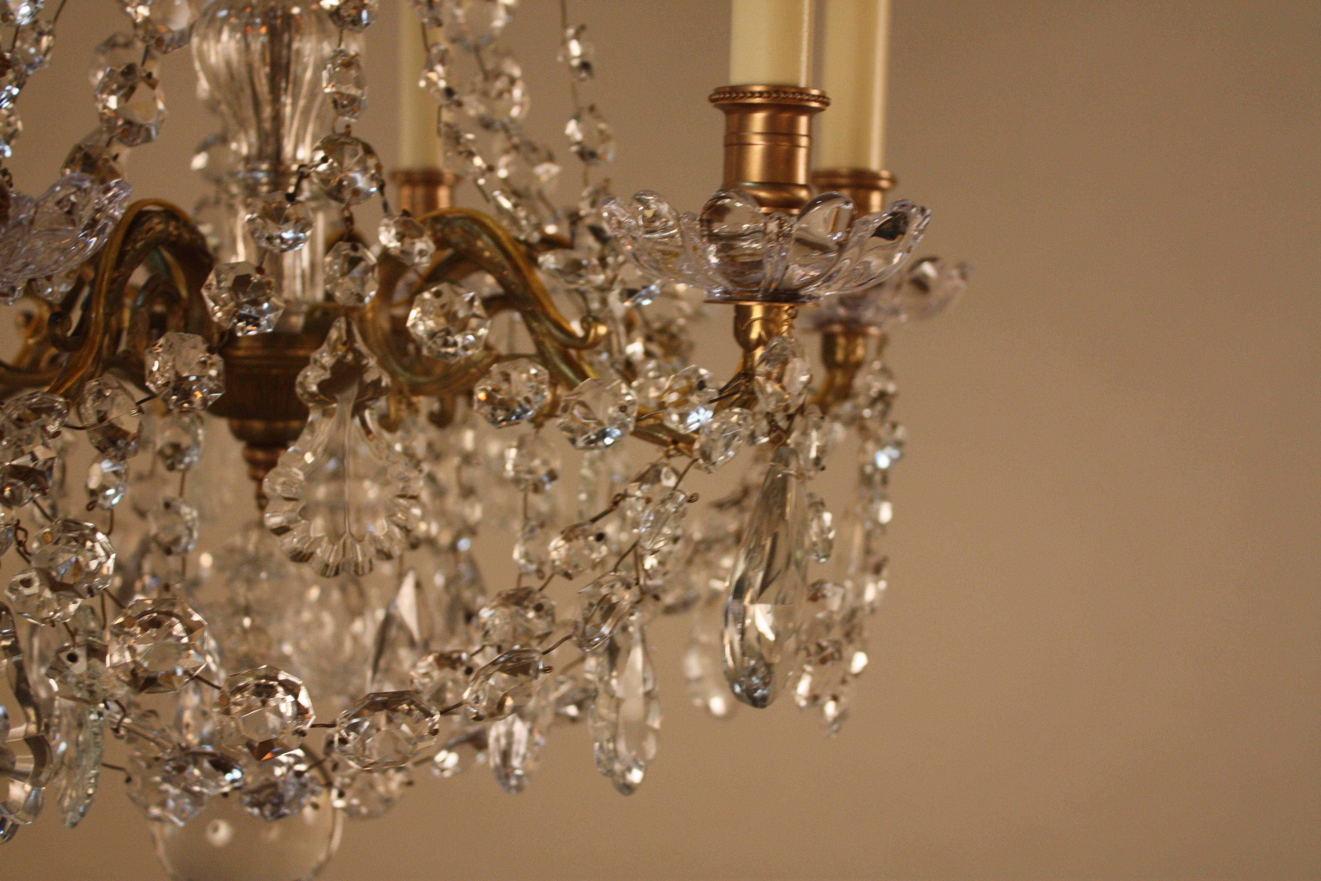 French Early 20th Century Crystal and Bronze Chandelier In Good Condition In Fairfax, VA
