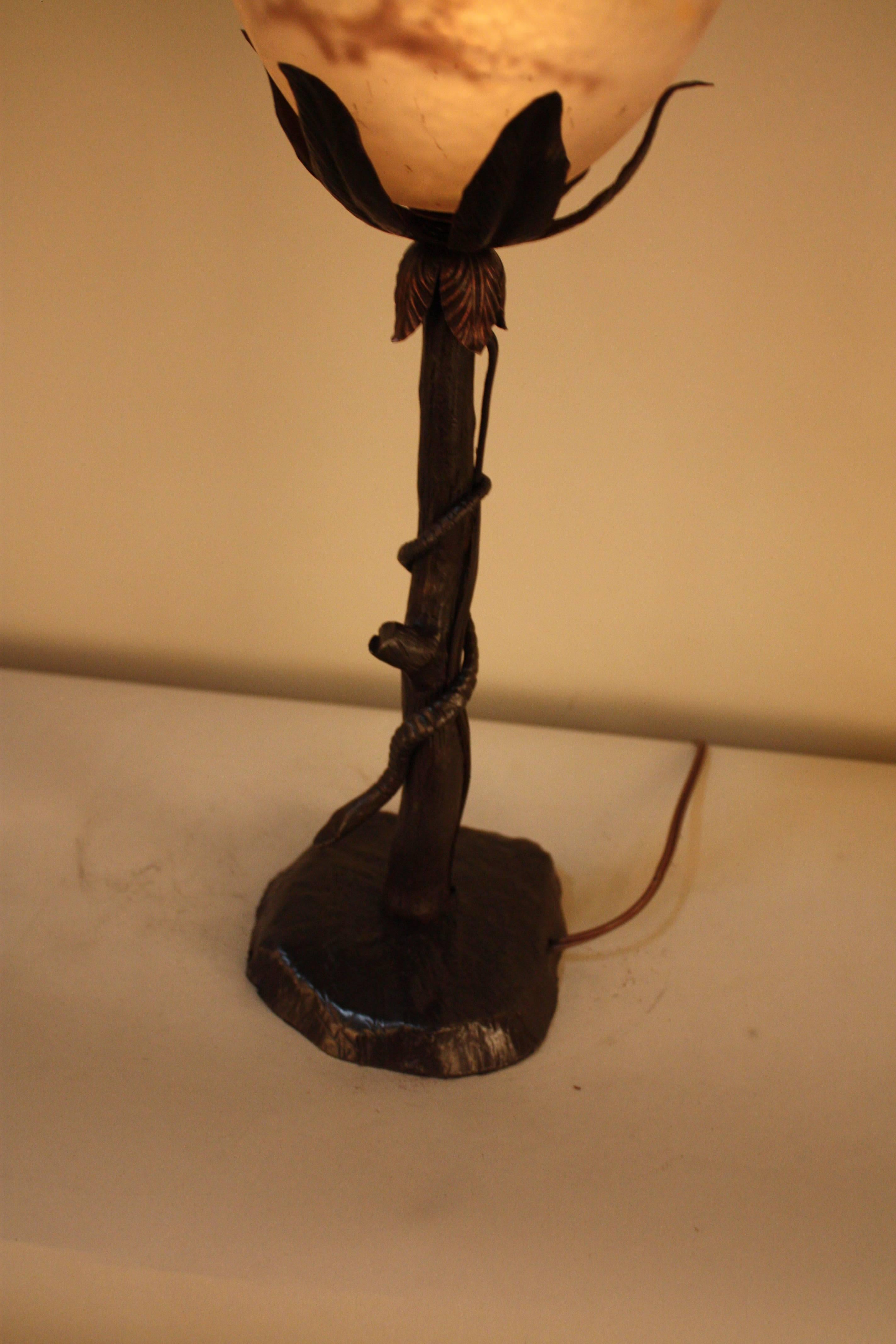 Early 20th Century Wrought Iron Table Lamp with Snake Motif and Art Glass Shade
