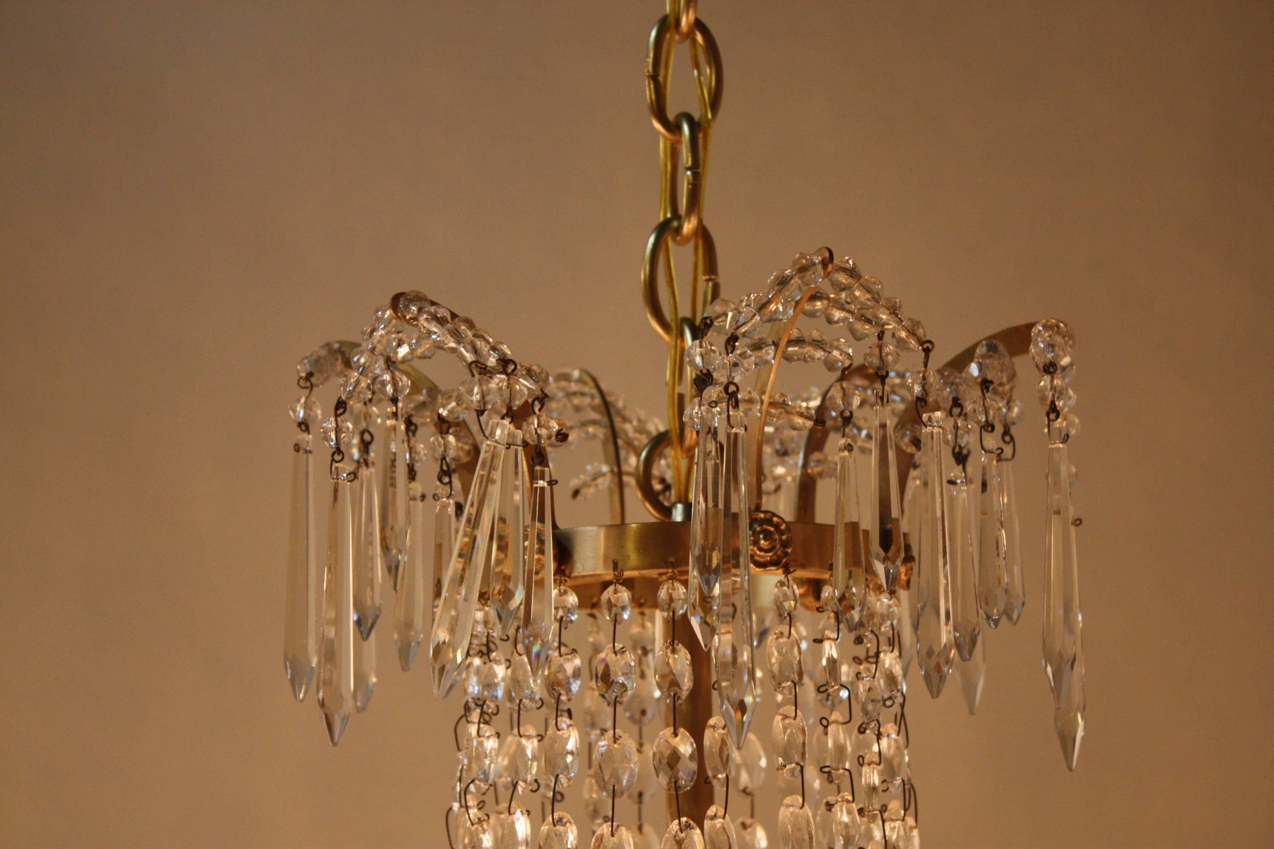 Swedish Late 19th Century Crystal Chandelier In Good Condition In Fairfax, VA