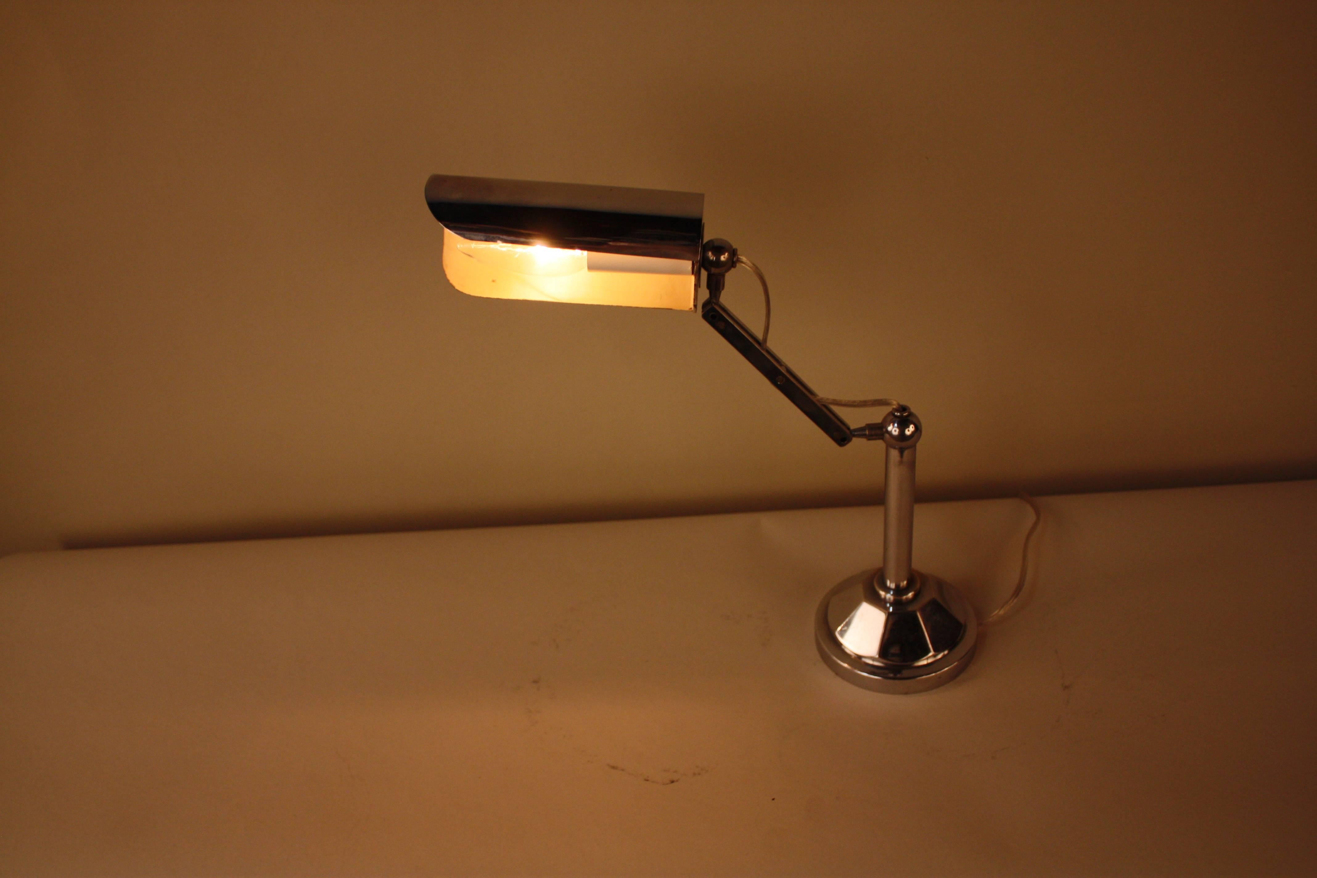 Simple but very functional Adjustable chrome desk lamp.