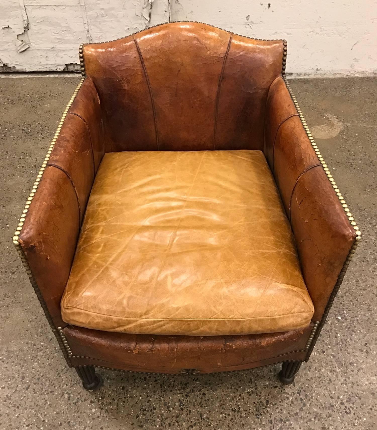 Pair of French Art Deco Leather Club Chairs In Good Condition In New York, NY