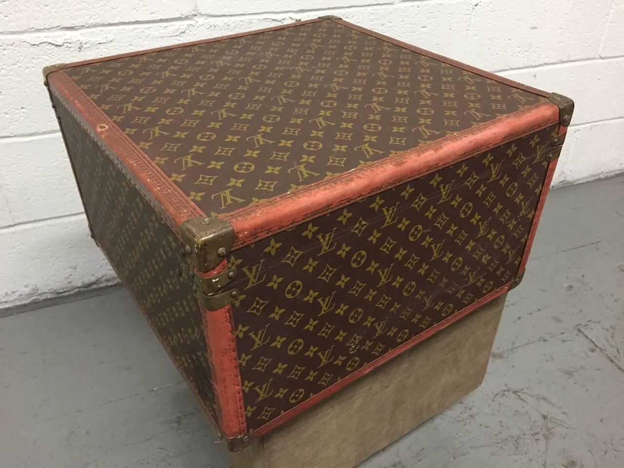 Vintage Louis Vuitton Hat Box For Sale at 1stdibs