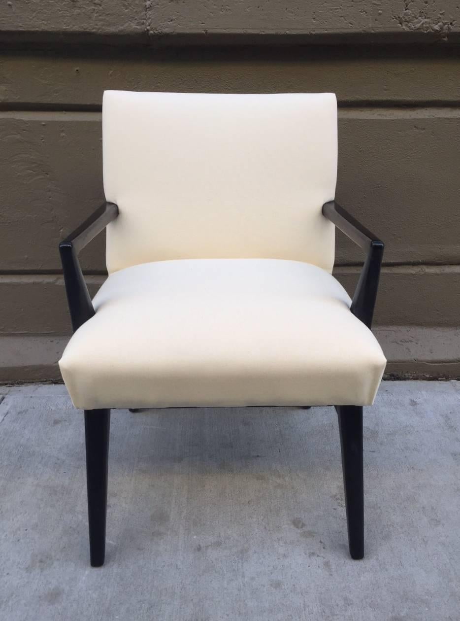 Mid-Century Modern Pair of Jens Risom Armchairs For Sale