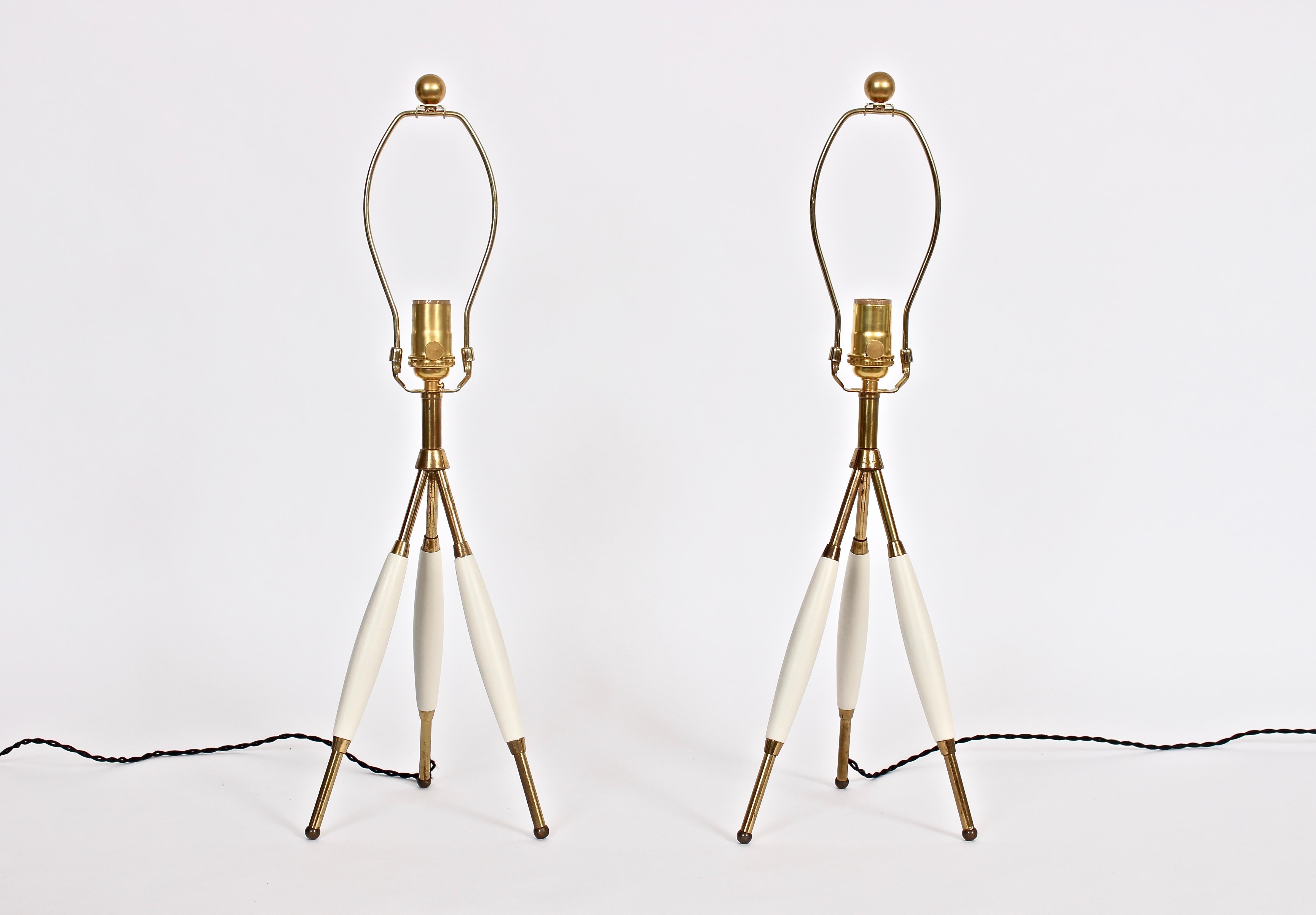 Mid-Century Modern Gerald Thurston for Lightolier Brass & Off-White Tripod Table Lamps, 1950s, Pair