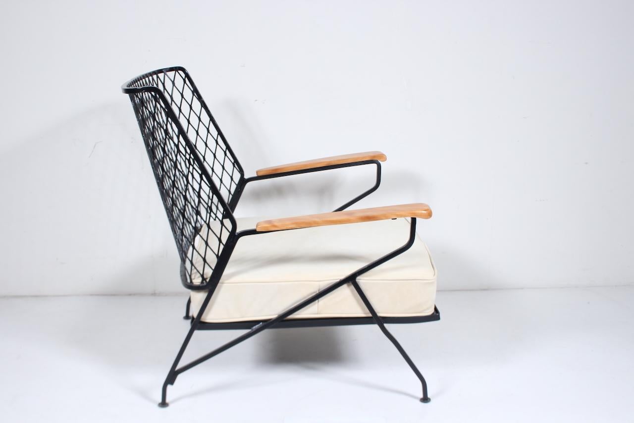 Maurizio Tempestini pour John Salterini Chaise longue en fer, érable et cuir, années 1950 en vente 5