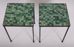 paire de tables en fer forgé noir et carreaux de terrazzo vertes des années 1950