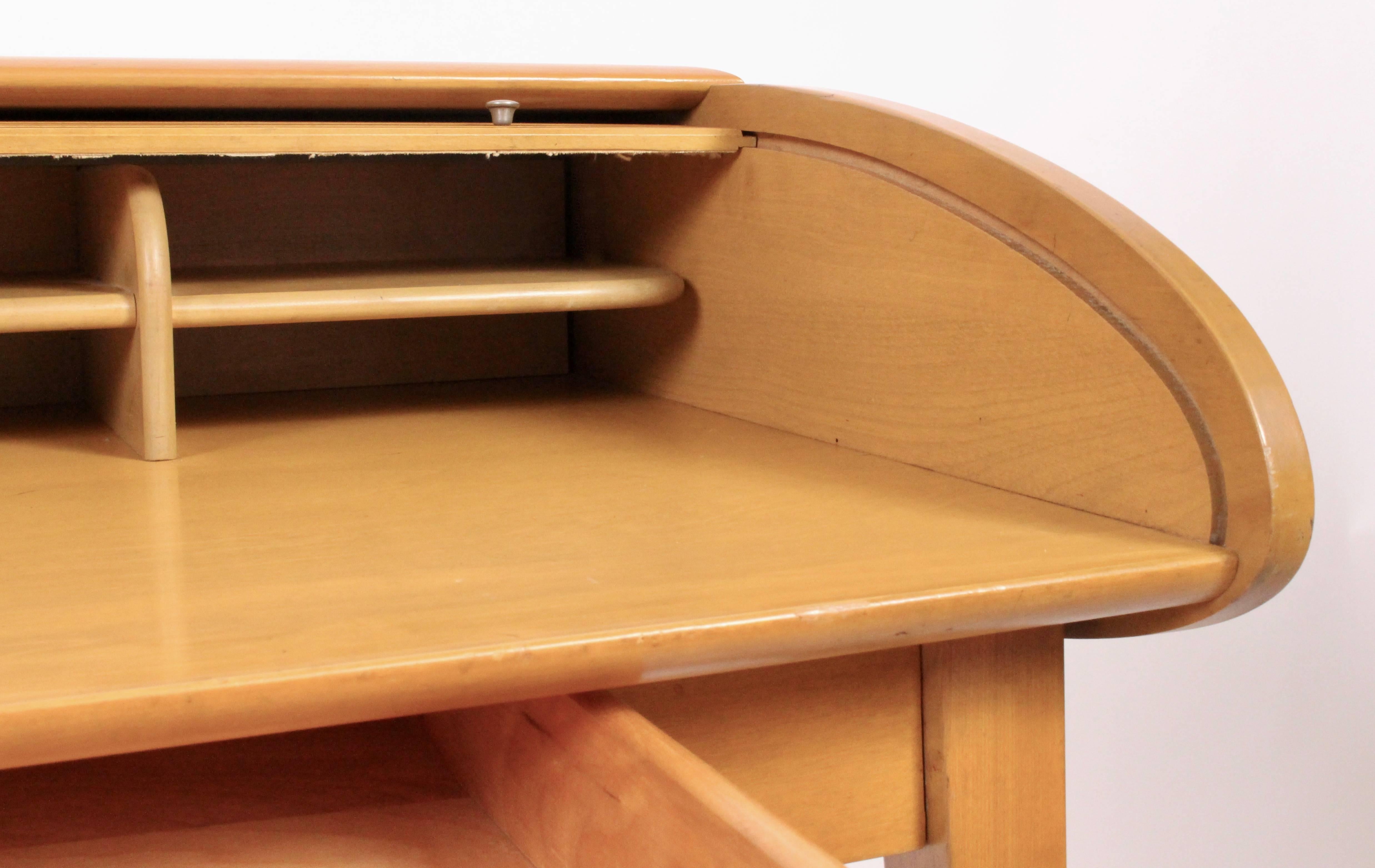 Heywood-Wakefield Streamlined Tambour Desk, 1960s 4