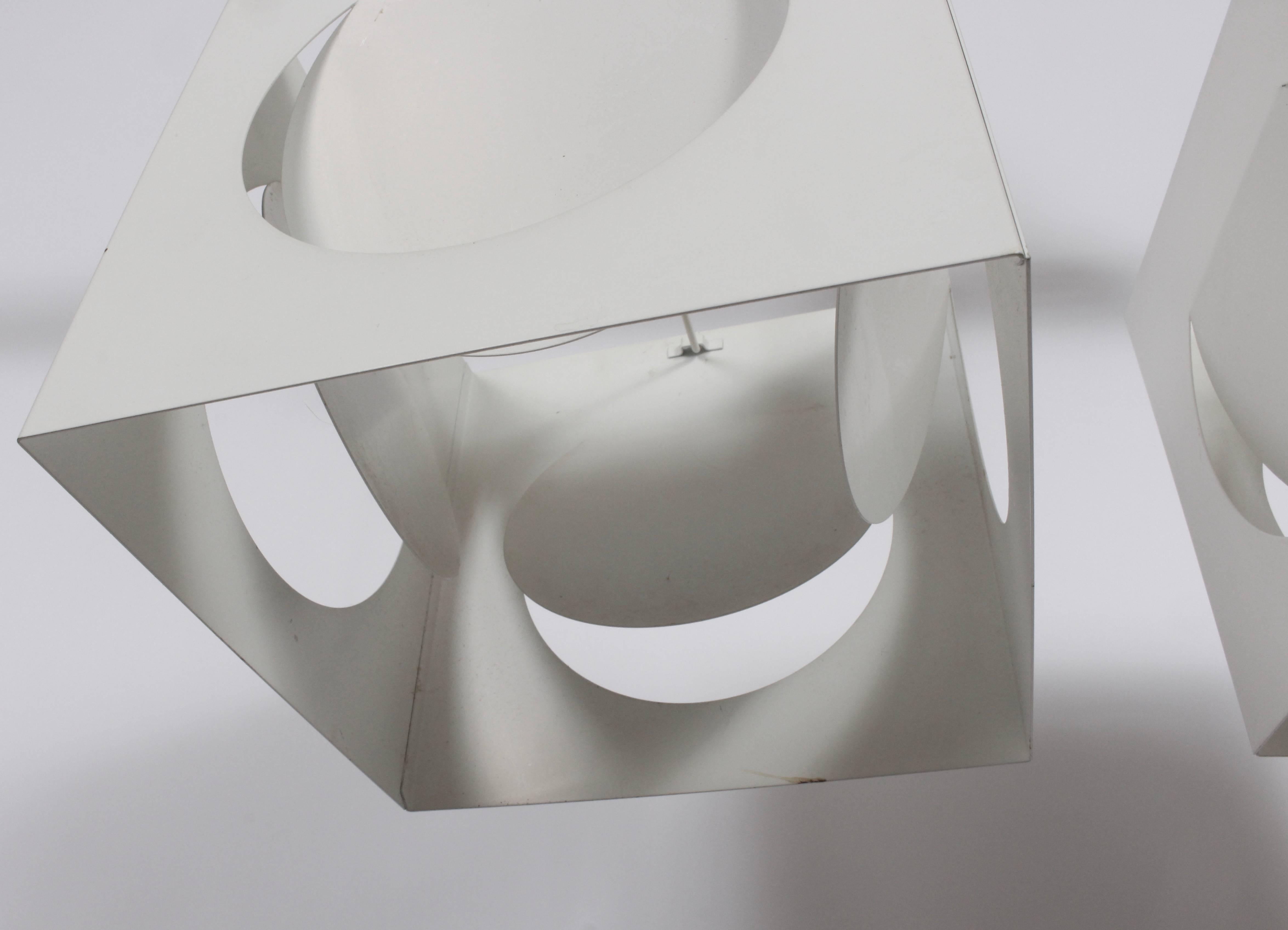 Painted Pair of Shogo Suzuki for Stockmann Orno White Metal Cube Hanging Lamps, 1960s For Sale