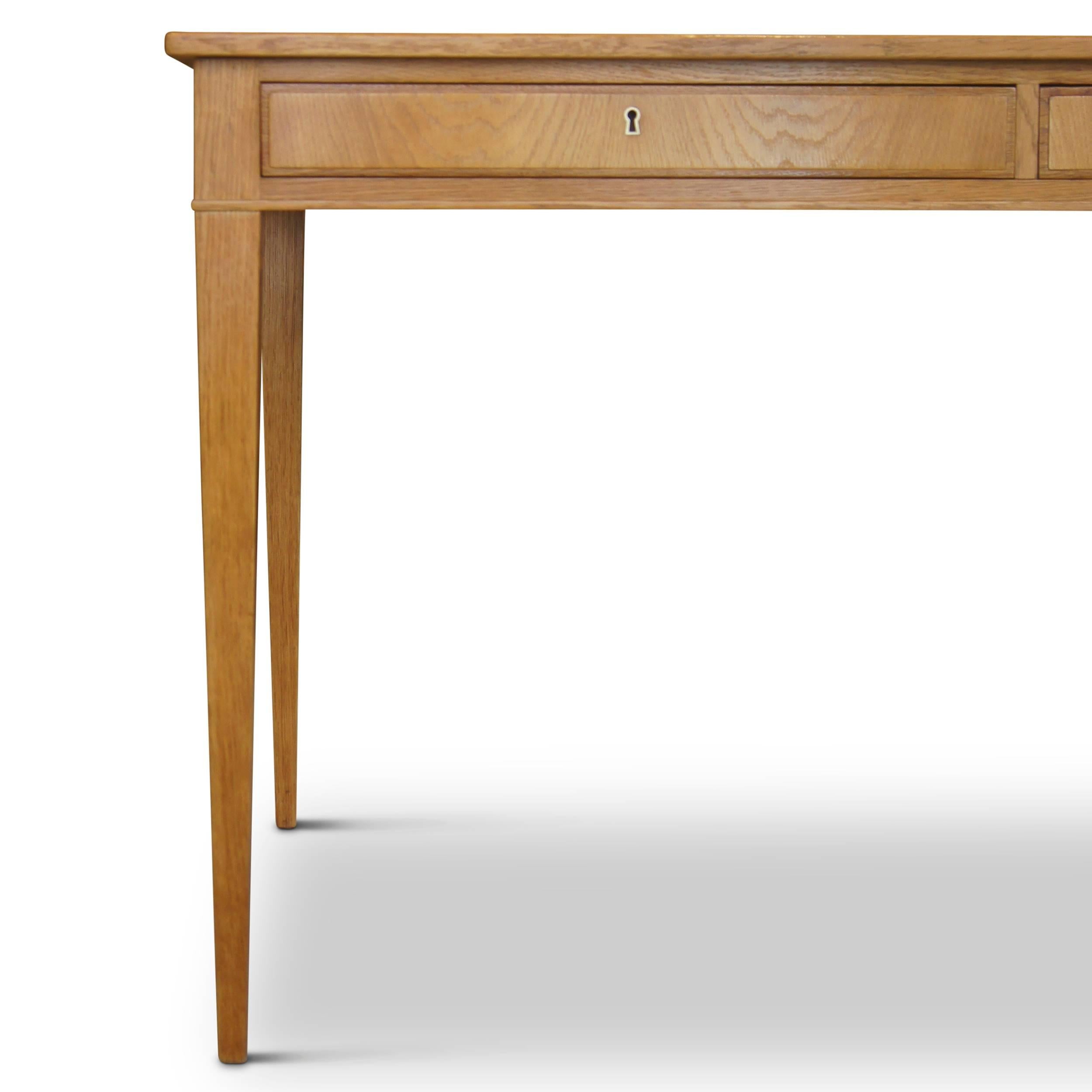 Neoclassical Revival Neoclassical Desk in Oak by Frits Henningsen For Sale