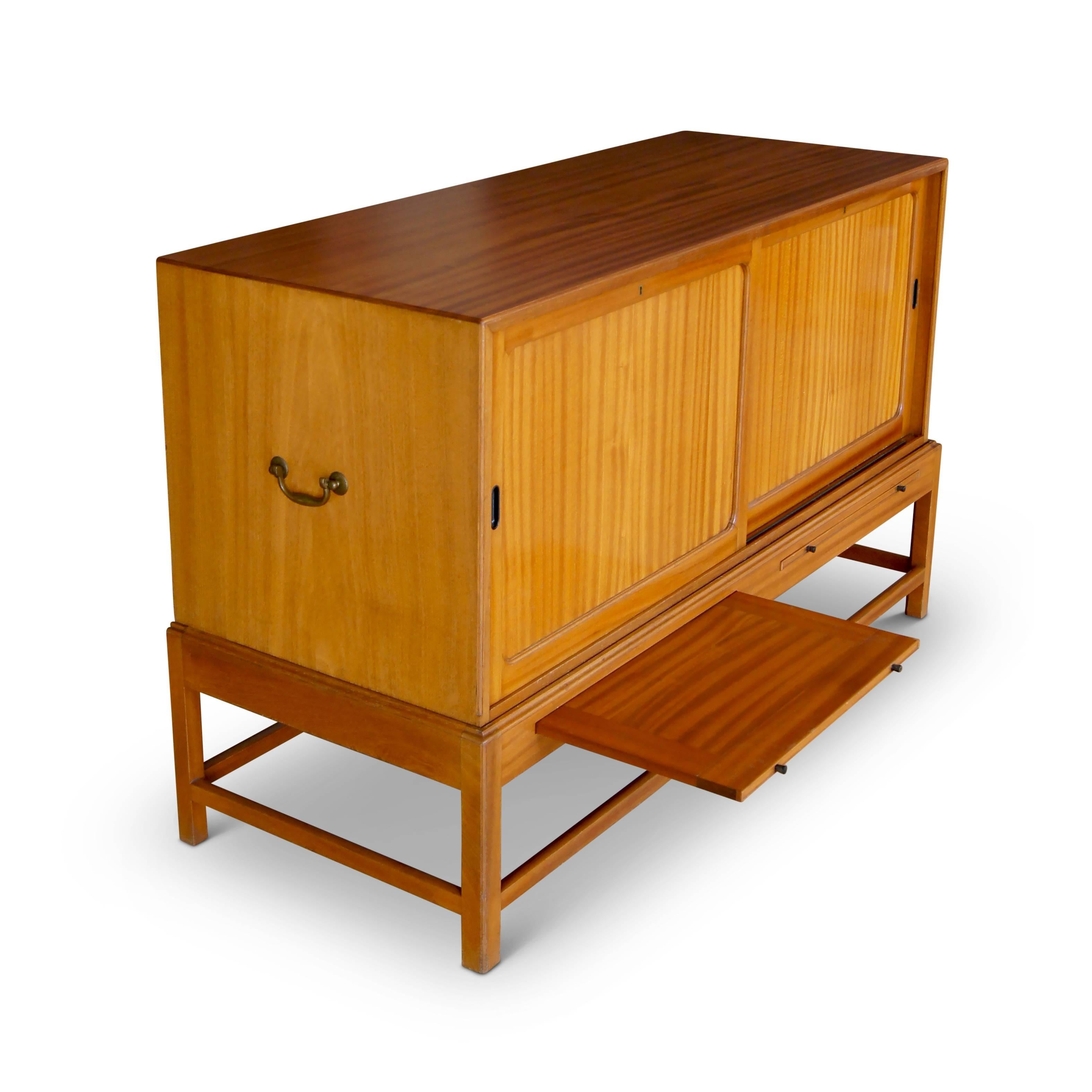 Mid-20th Century Sideboard Model 4122 in Cuban Mahogany by Kaare Klint For Sale