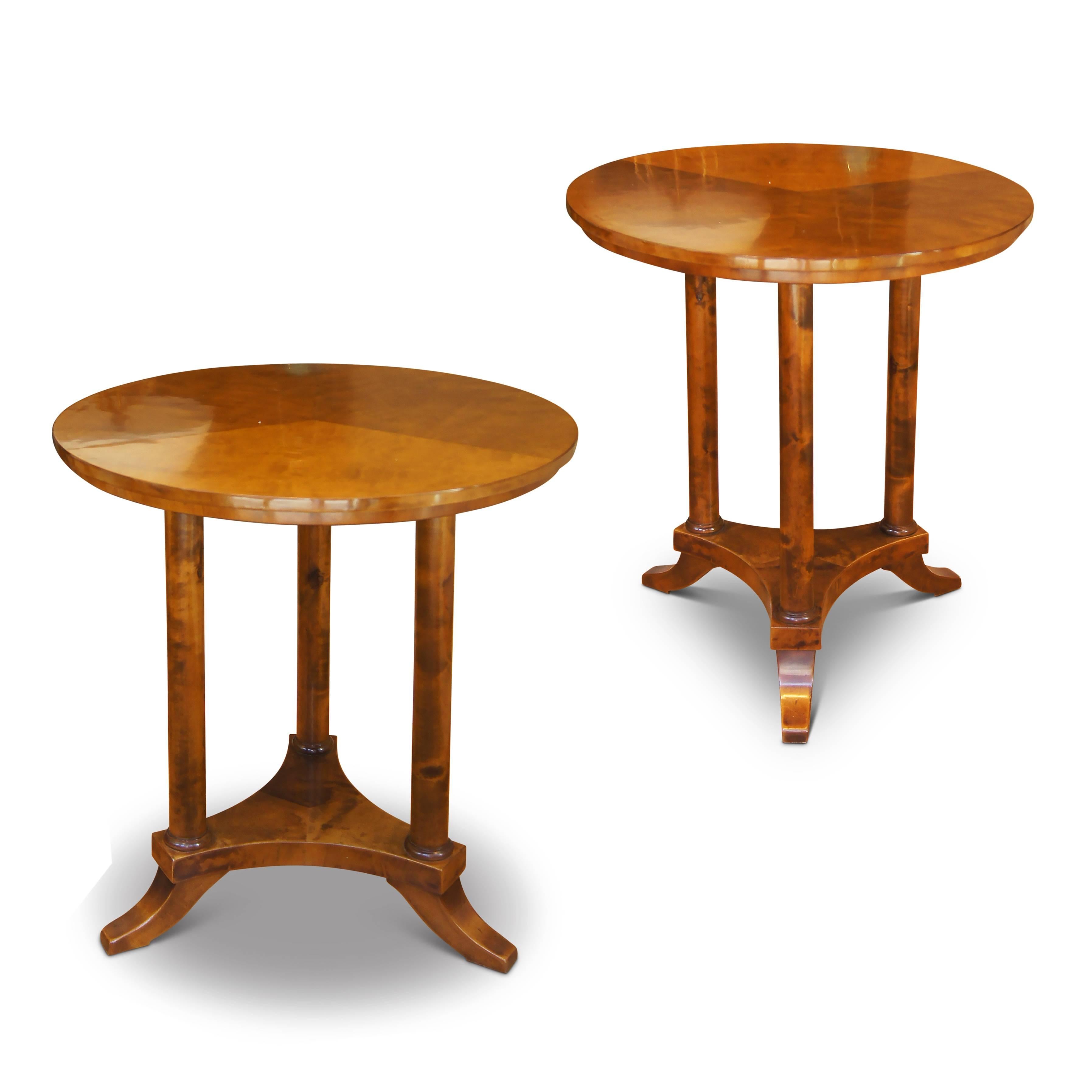 Swedish Pair of side tables in birch by Nordiska Kompaniet attrib. to Axel Einar Hjorth For Sale