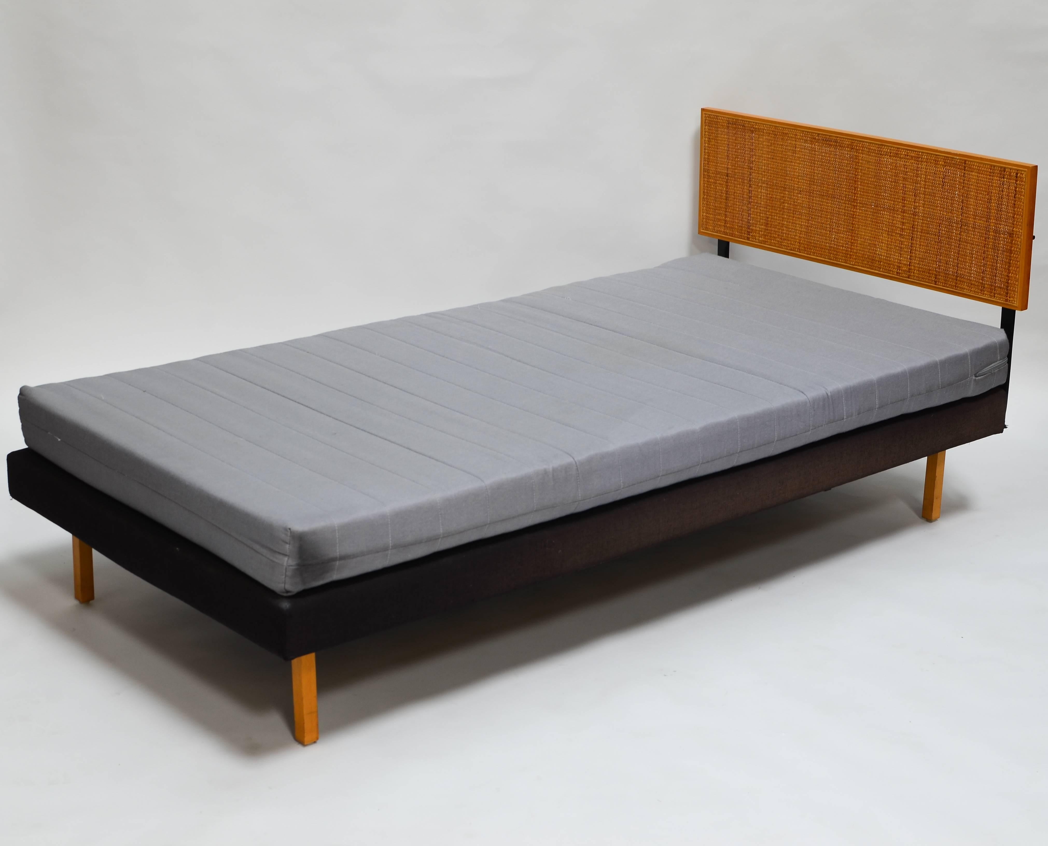 American Richard Schultz Daybed for Knoll, 1960s For Sale