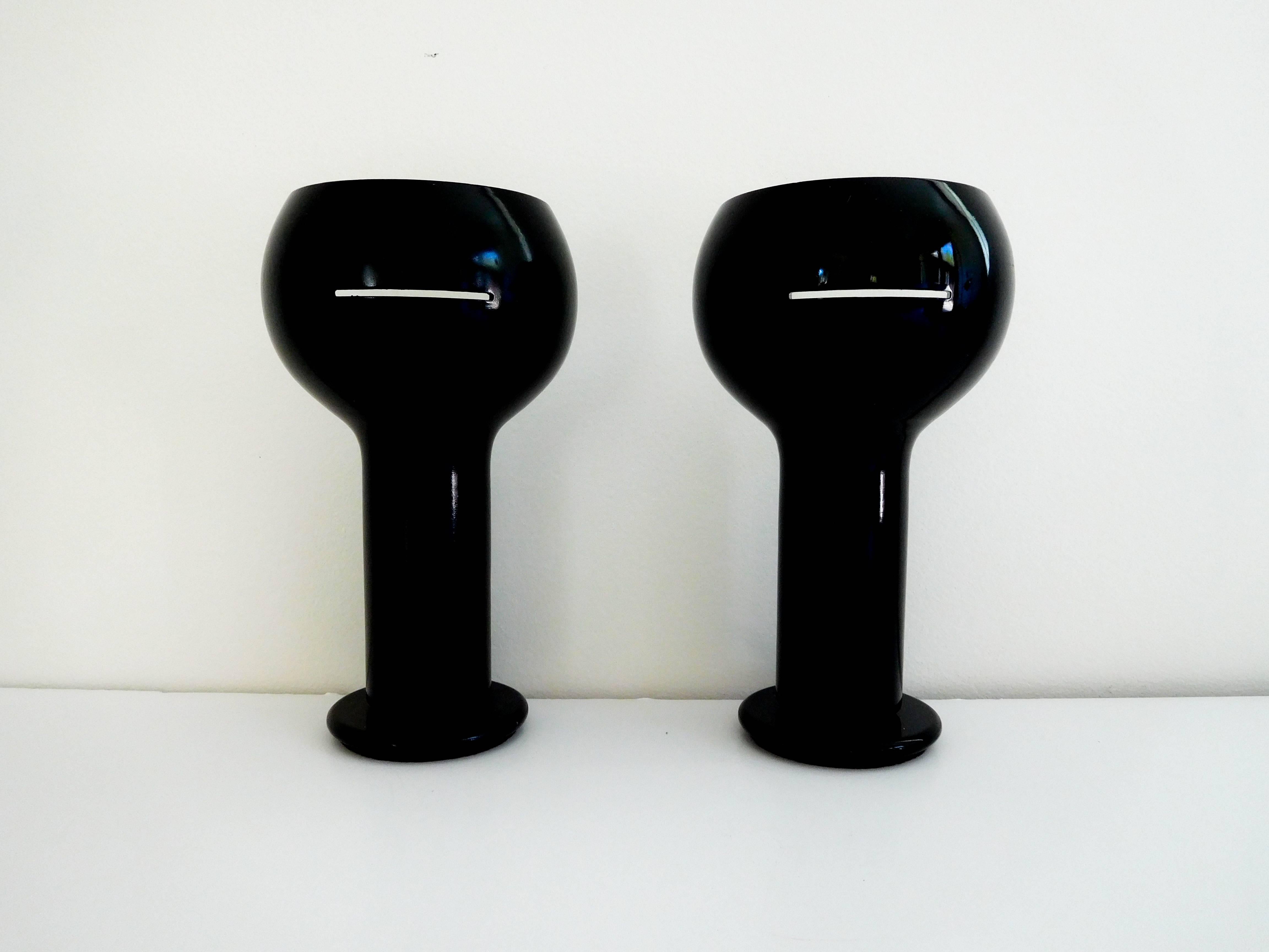 Early first edition flash table lamps model 2207 by Joe Colombo for O-Luce, circa 1968, Milan. Still has original european wiring. 