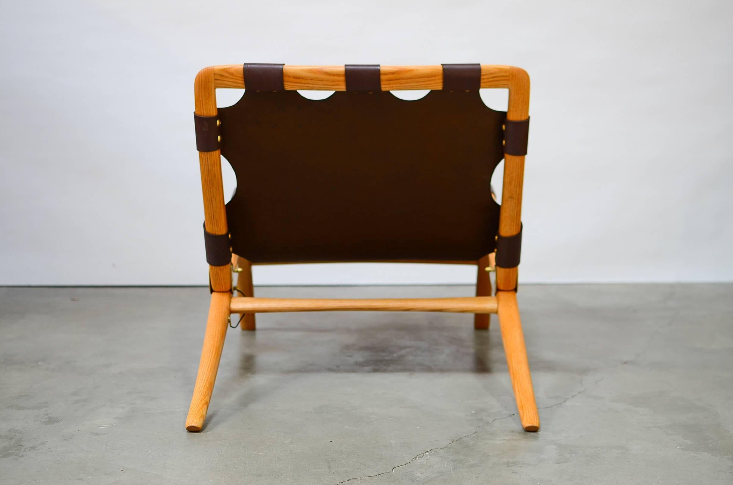Mid-20th Century Eastern Red Oak and Leather Sling Lounge Chair by Dean Santner, 1971 For Sale