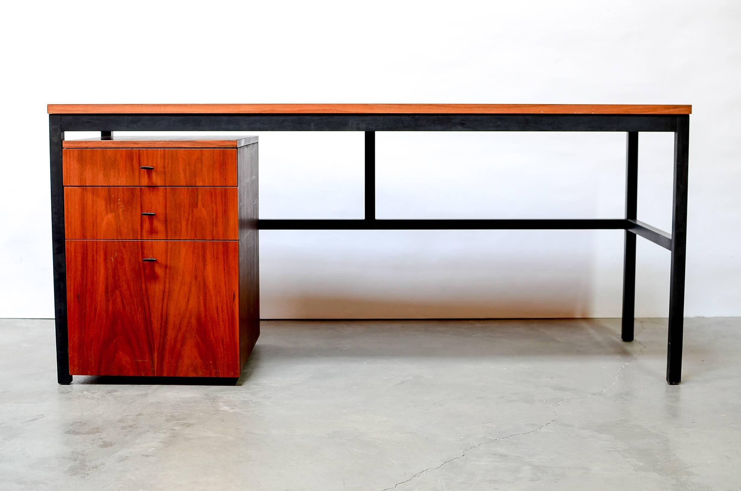 Mid-Century Modern Walnut Architectural Desk by  Milo Baughman for Directional 1960s 
