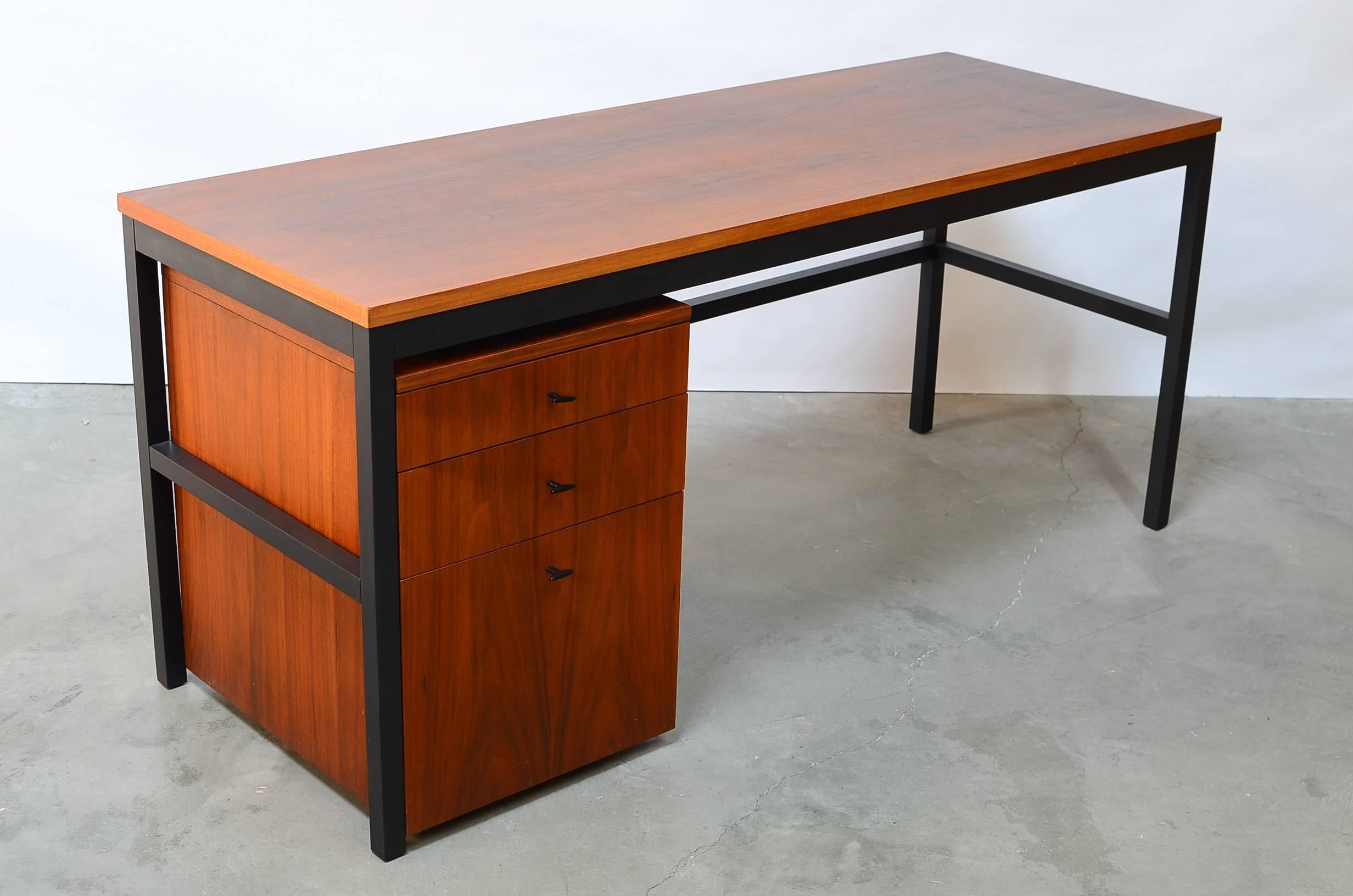 Walnut Architectural Desk by  Milo Baughman for Directional 1960s  1