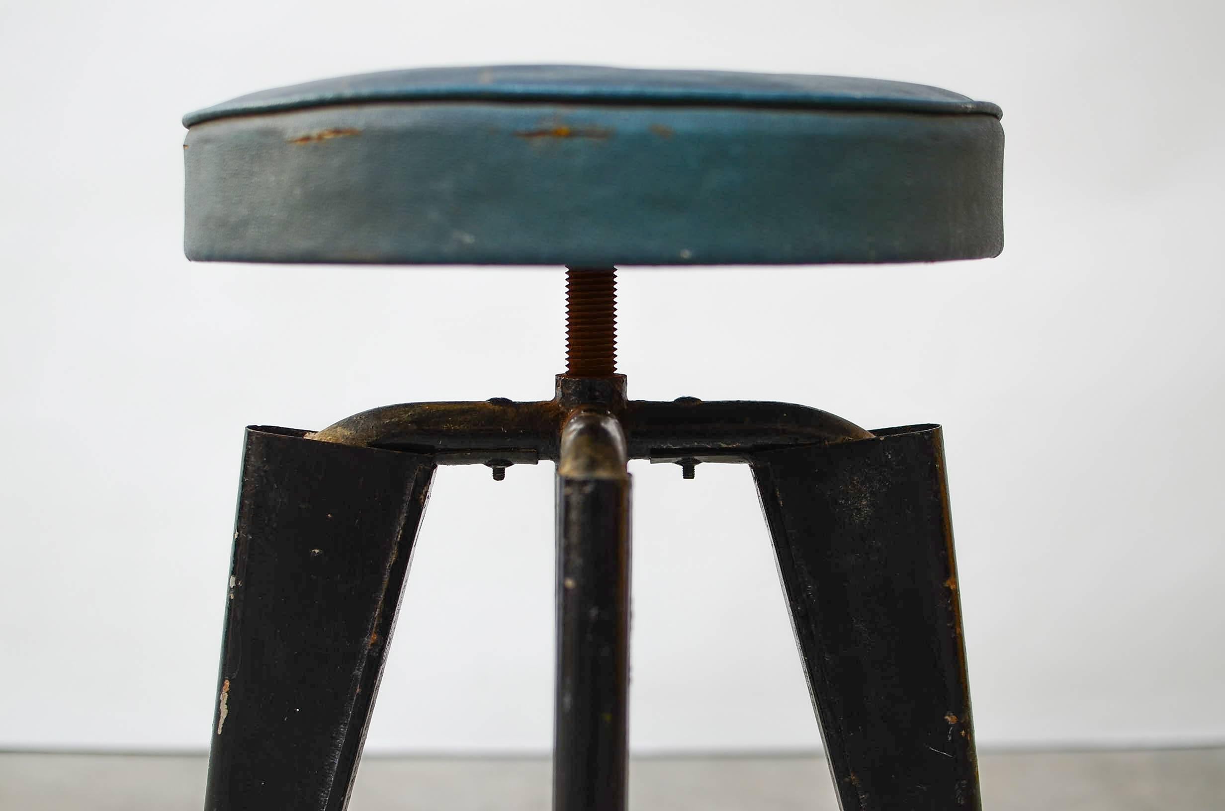 Enameled Clemenceau Stool by Dominique, 1960s, France For Sale